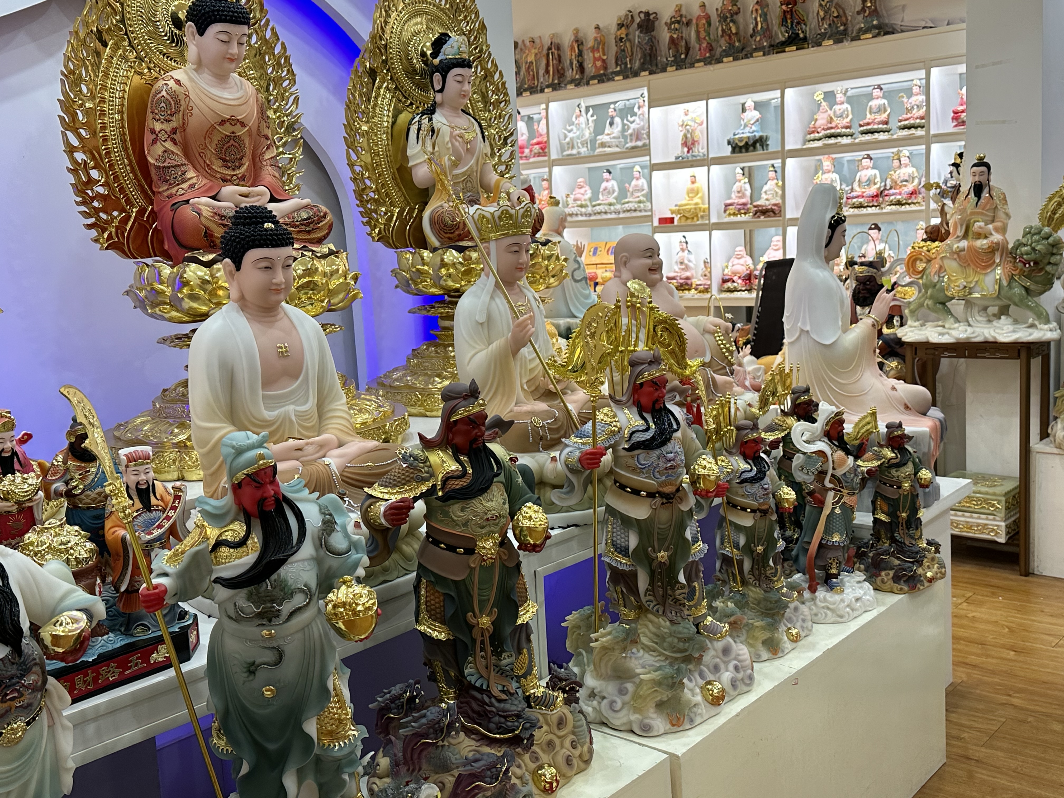 陶瓷佛像大佛像佛教文物妈祖神像佛牌家居摆件供奉装饰工艺品详情图4