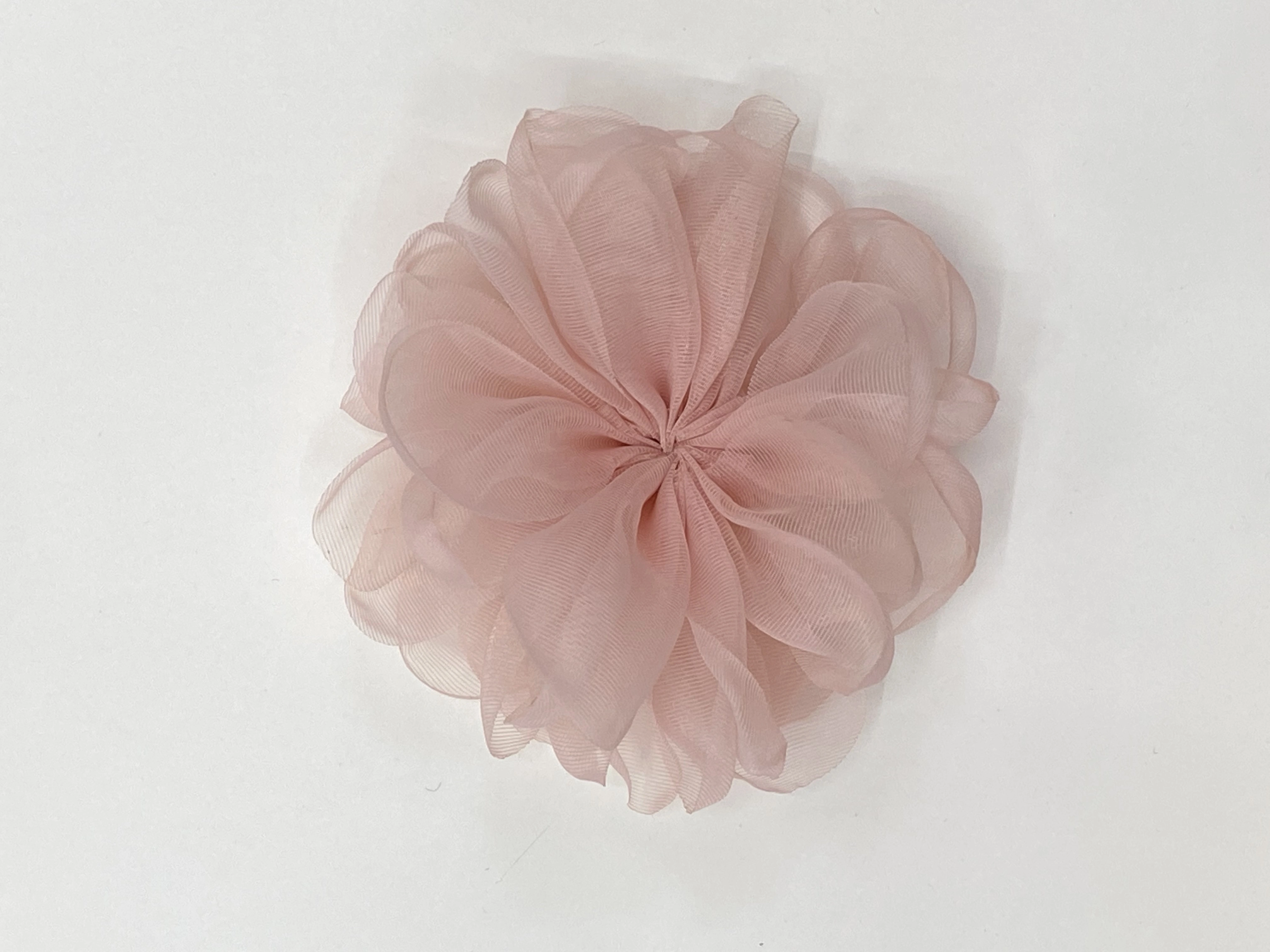Flat net yarn round large roll flower, the same style as the Internet celebrity detail image 3