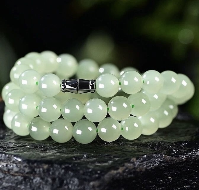 Natural Hetian jade necklace, mother's chain, Qinghai jade beads, new style ice clear water necklace details Picture