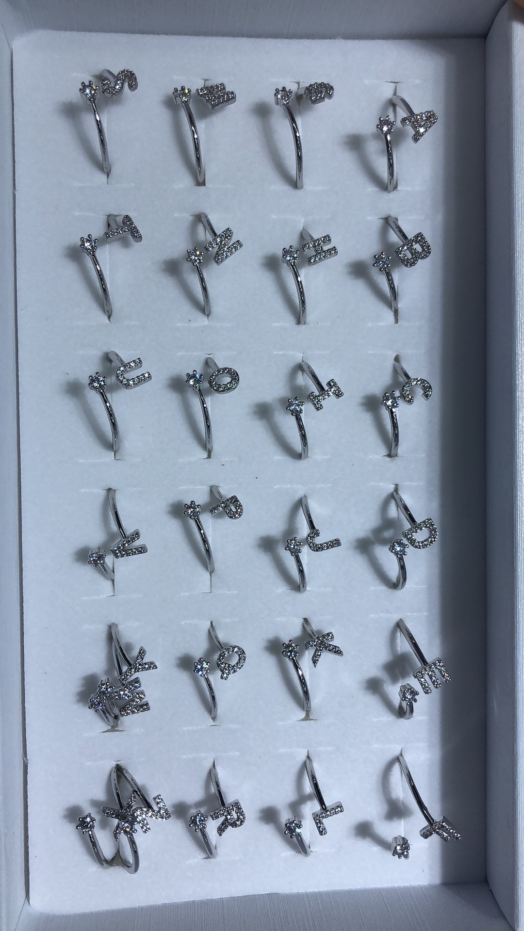 开口设计，光面字母，单锆字母，细锆字母戒指细节图