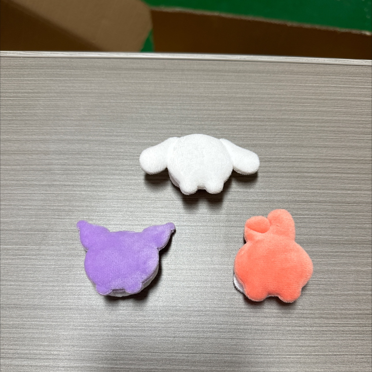 Plush cartoon Kuromi Cinnamon Dog accessories, gloves, scarves and other accessories details Picture