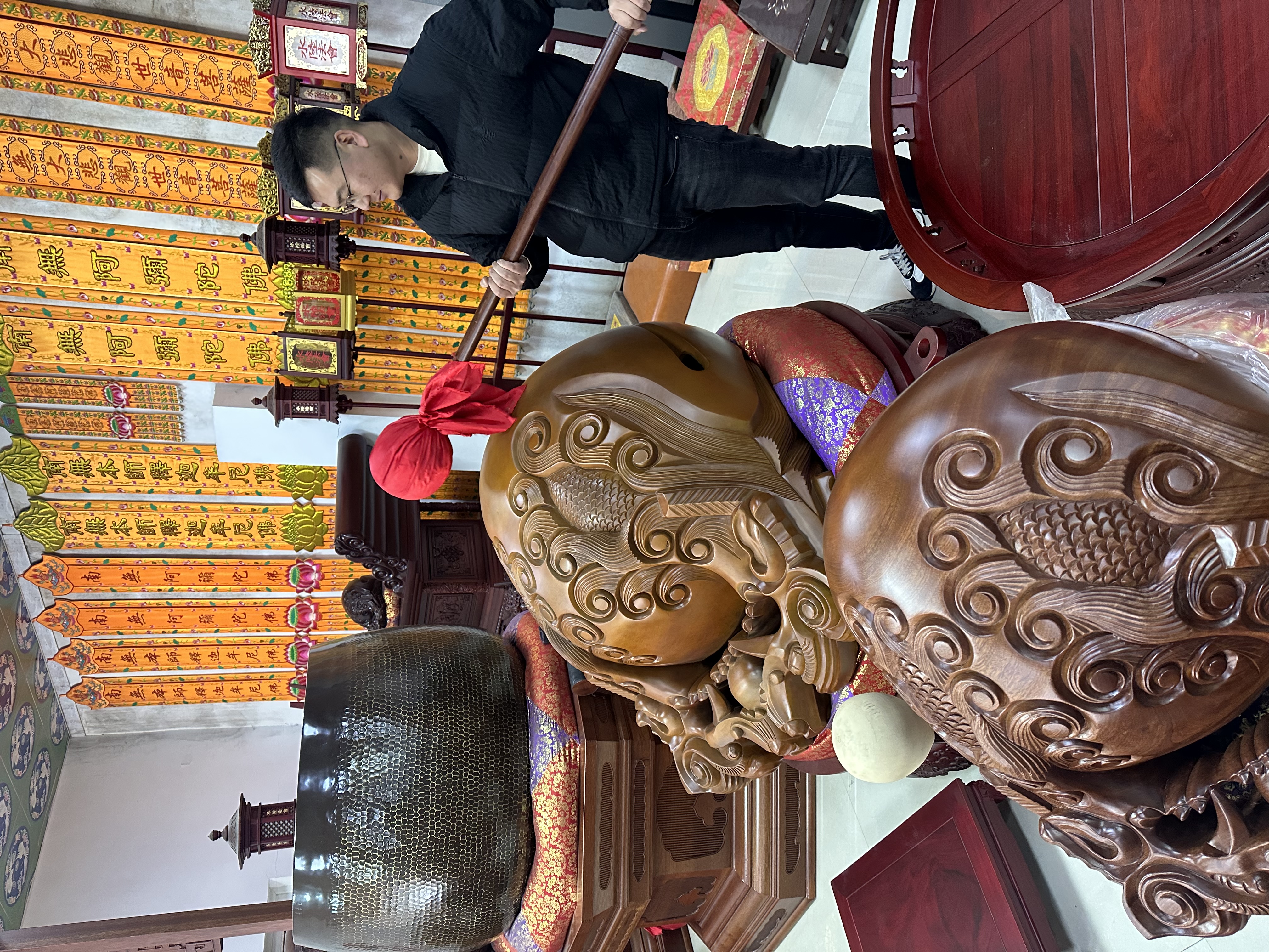 Specializing in the operation of temple supplies, ritual implements, gifts, halls for thousands and tens of thousands of Buddhas, and the design of Buddhist halls. All religious items such as Buddha statues, white marble, wood carvings and offerings detail image 11