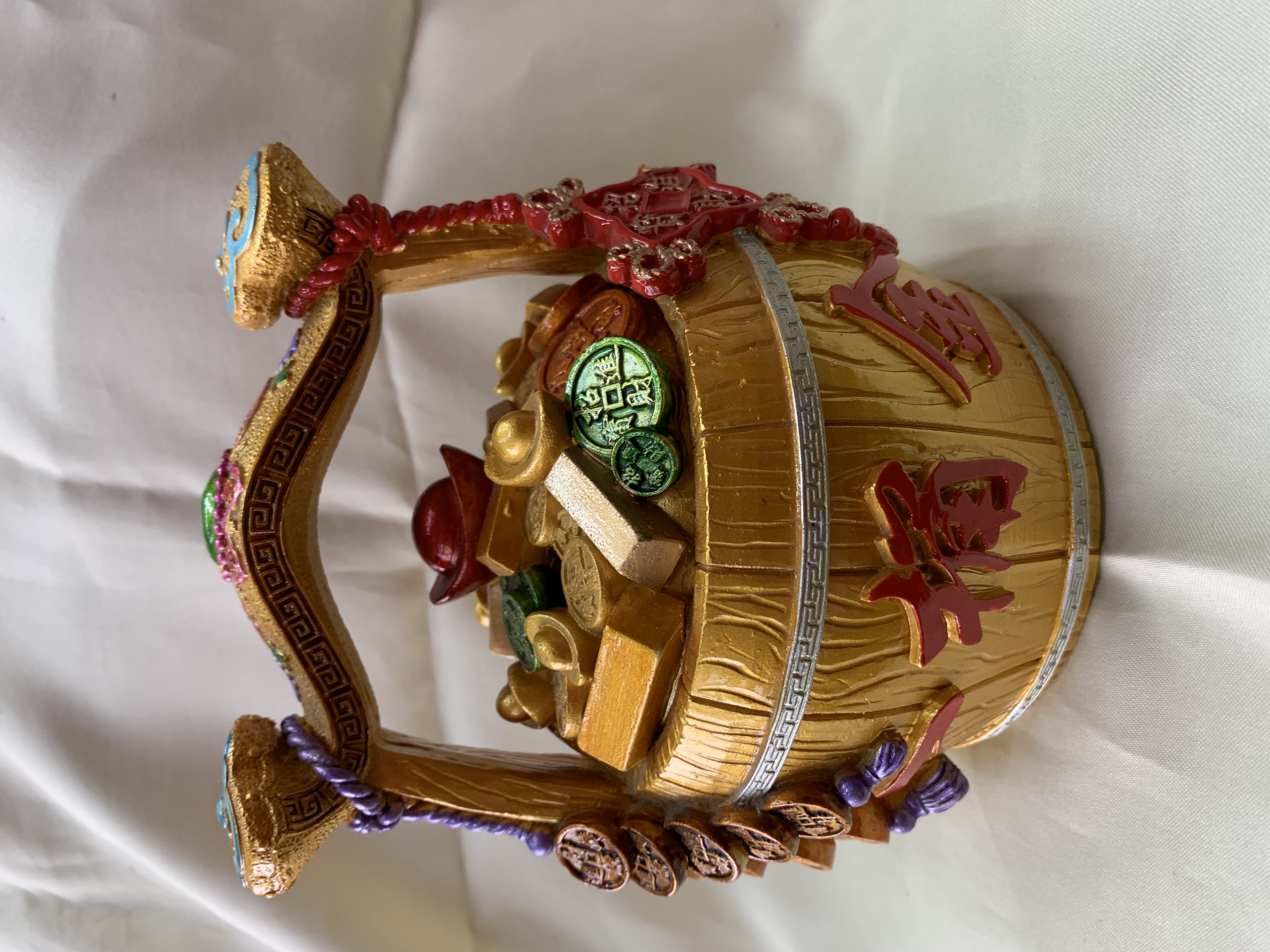 CAI's exquisite resin material hand-painted decorative items 10485 One Bucket of Gold (Treasure Basin) Home decorative items