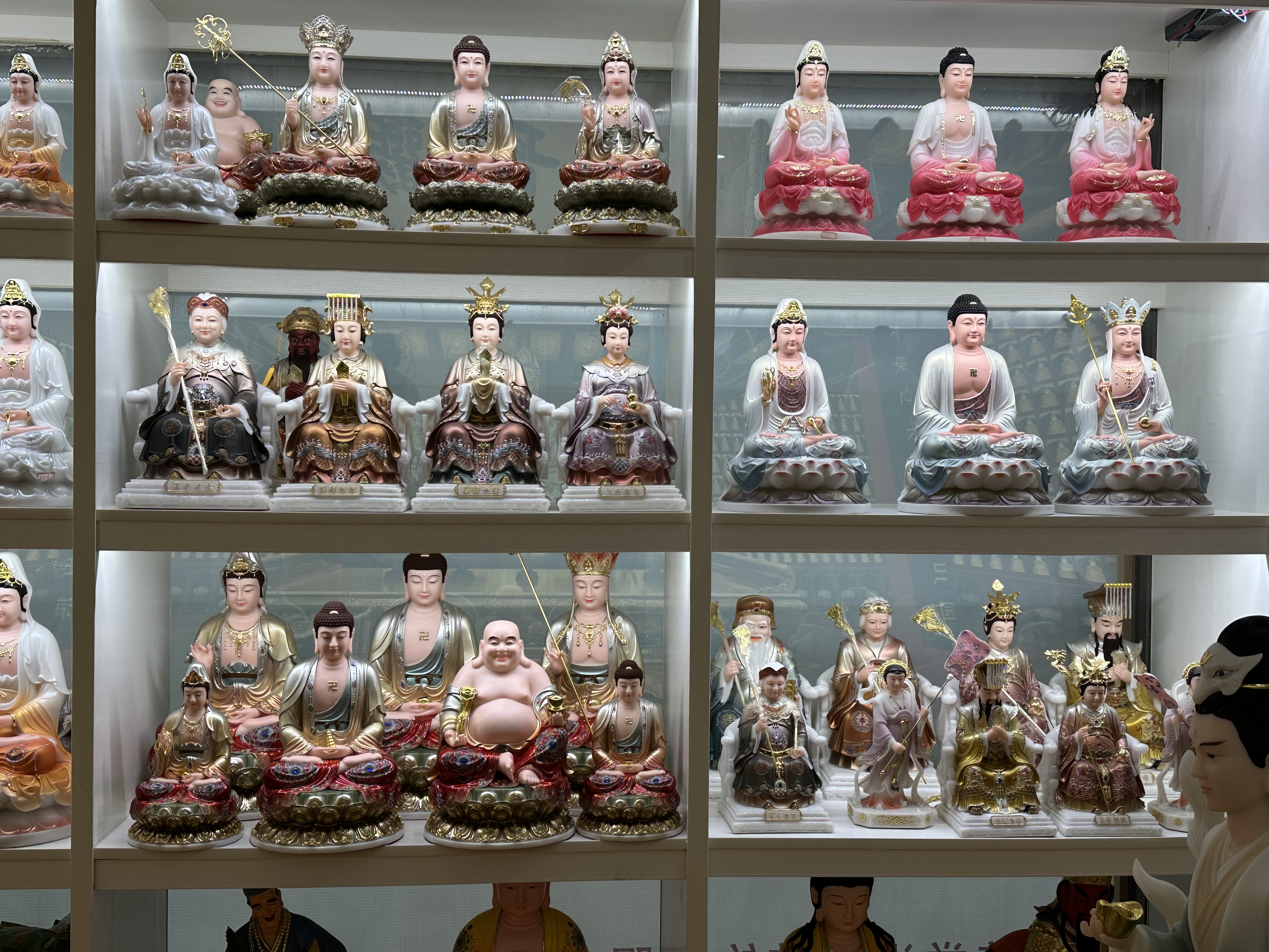 陶瓷佛像大佛像佛教文物妈祖神像佛牌家居摆件供奉装饰工艺品产品图