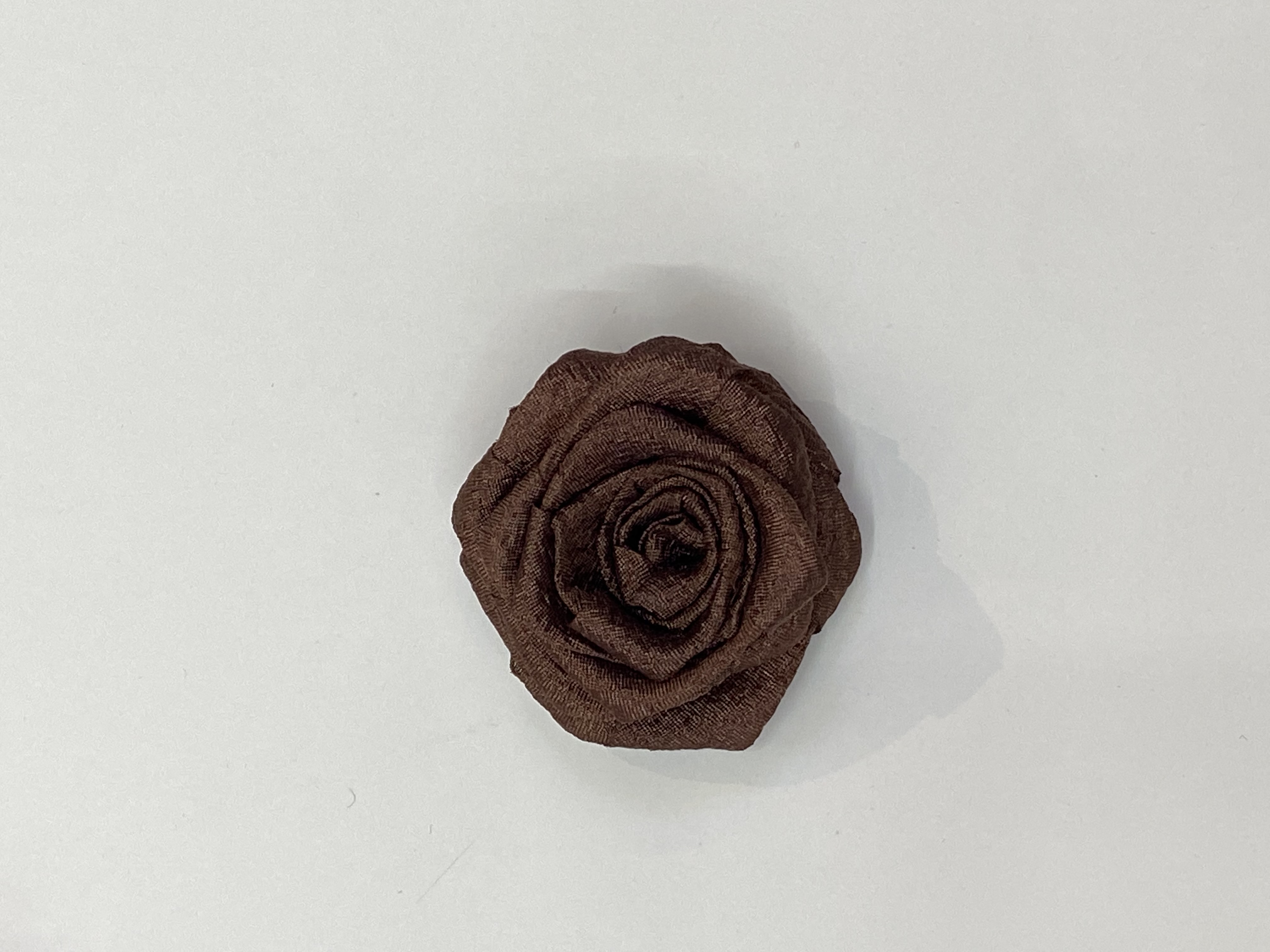 A popular online hit small-sized reverse-rolled rose accessory detail image 6