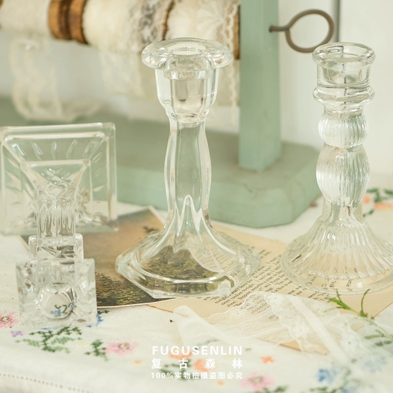 Nordic ins retro, unique, and simple transparent glass candlesticks for home and homestay decoration, as well as shooting props Specification image