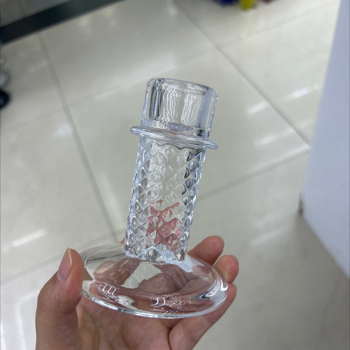 European-style simple glass candlestick, long pole candlestick, candlelight dinner glass candlestick details Picture