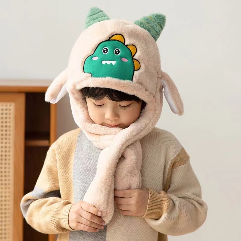 New children's hats, girls' all-in-one hats with fleece scarves, boys' winter scarves, ear protectors and head covers are trendy