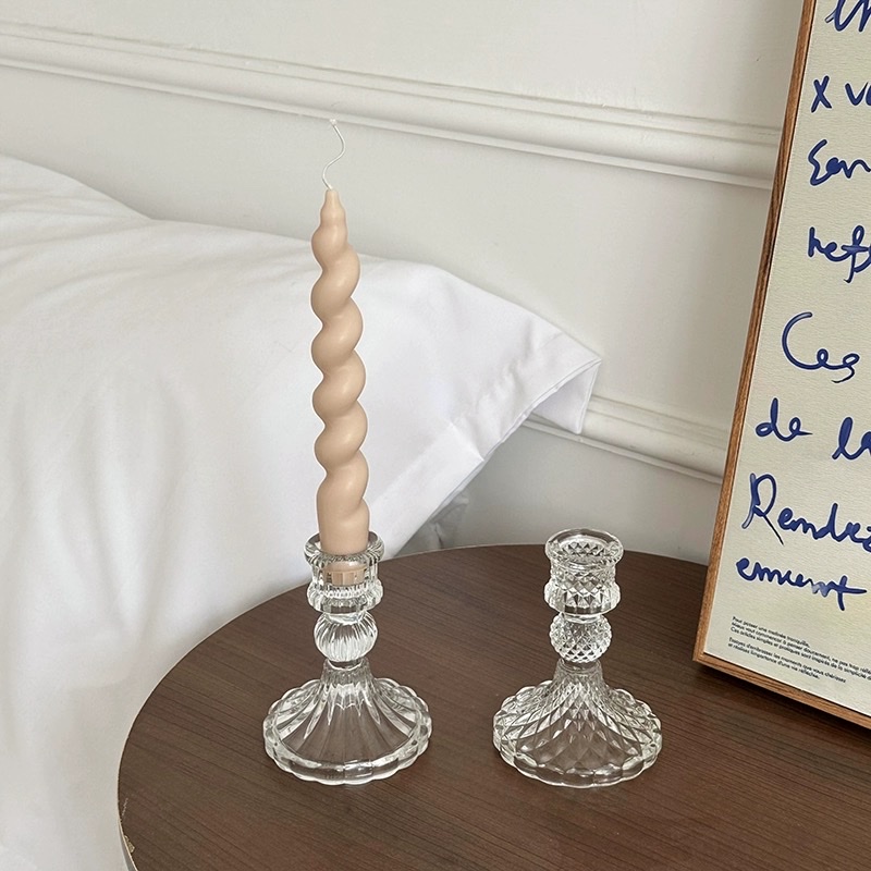 European retro embossed crystal glass candlestick, romantic decorative item for living room dining table, ins scented candle stand Specification image
