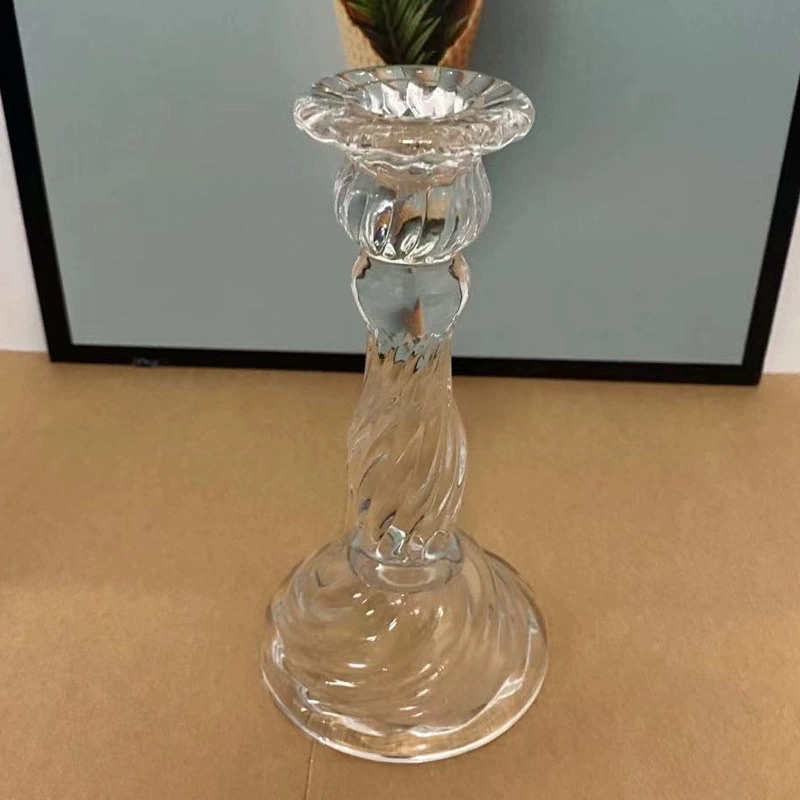 European retro embossed crystal Roman Columns, glass candlesticks, romantic dining table ornaments, ins scented candle holders, French style details Picture