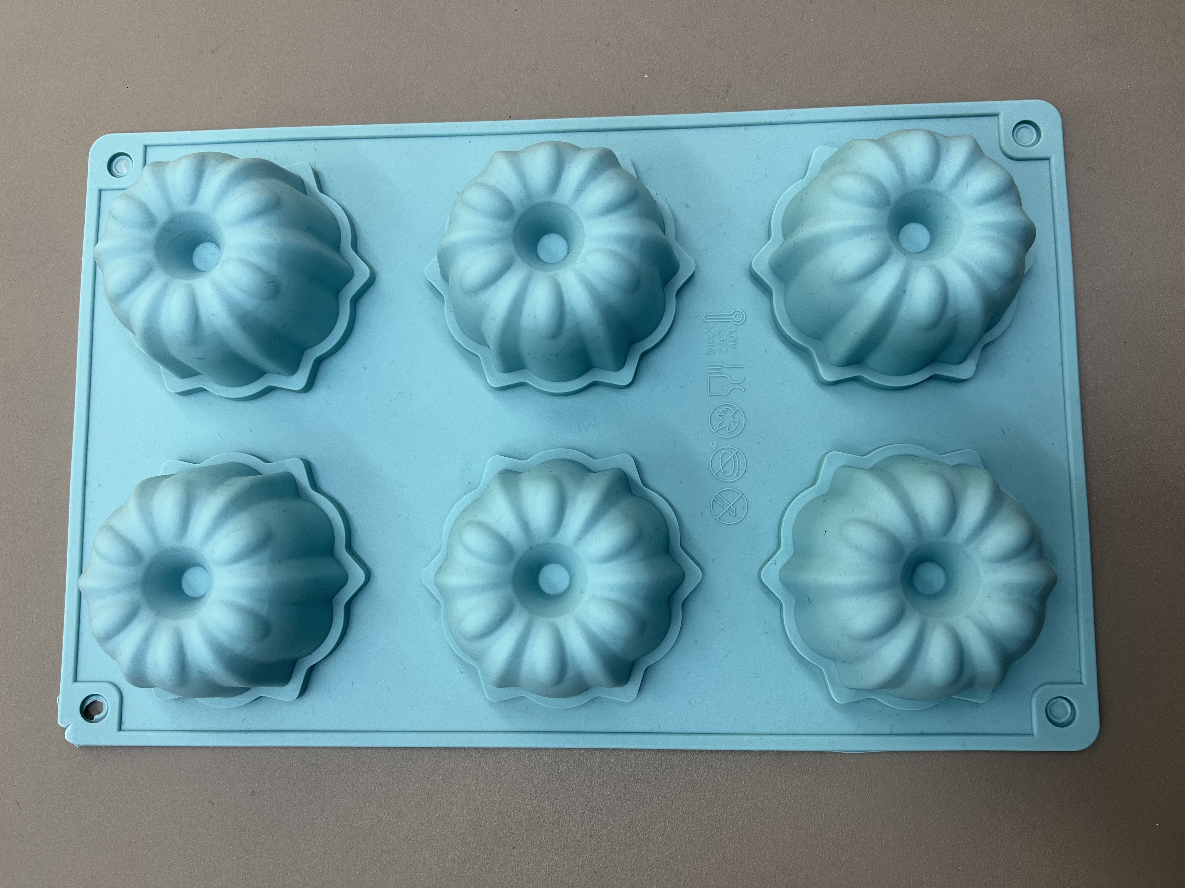 Silicone cake mod cake mod