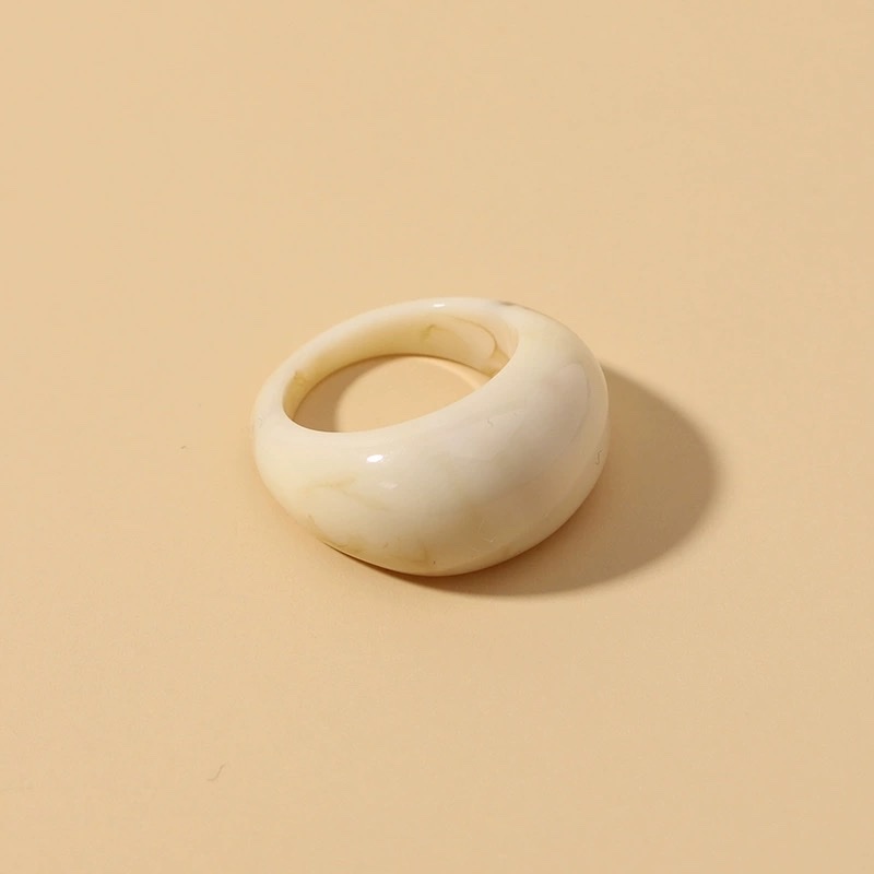 Resin ring 12309 detail image 5