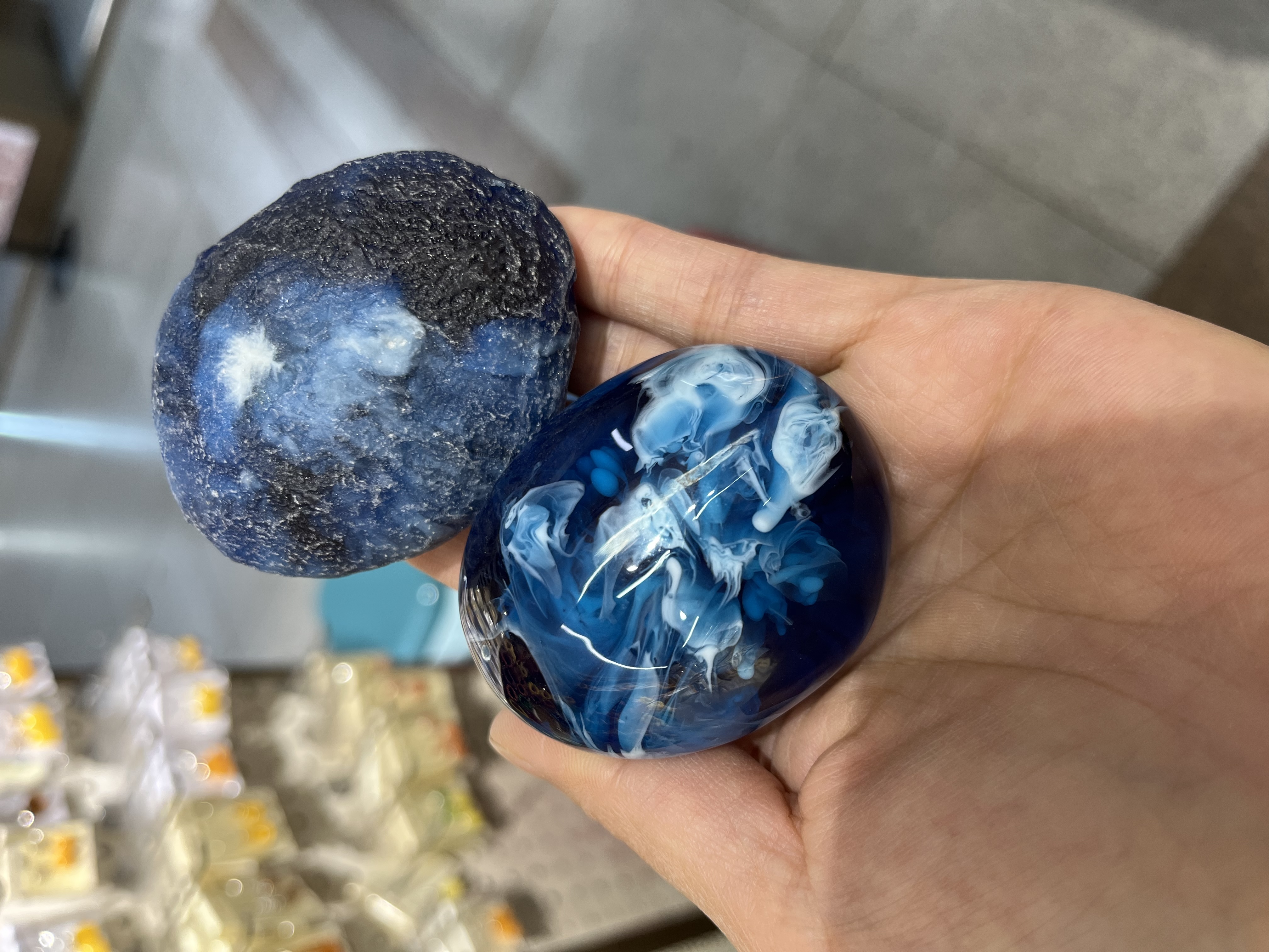 二代蜜蜡原石，鹅卵石形蓝蜜，手工DIY原料文玩详情图4