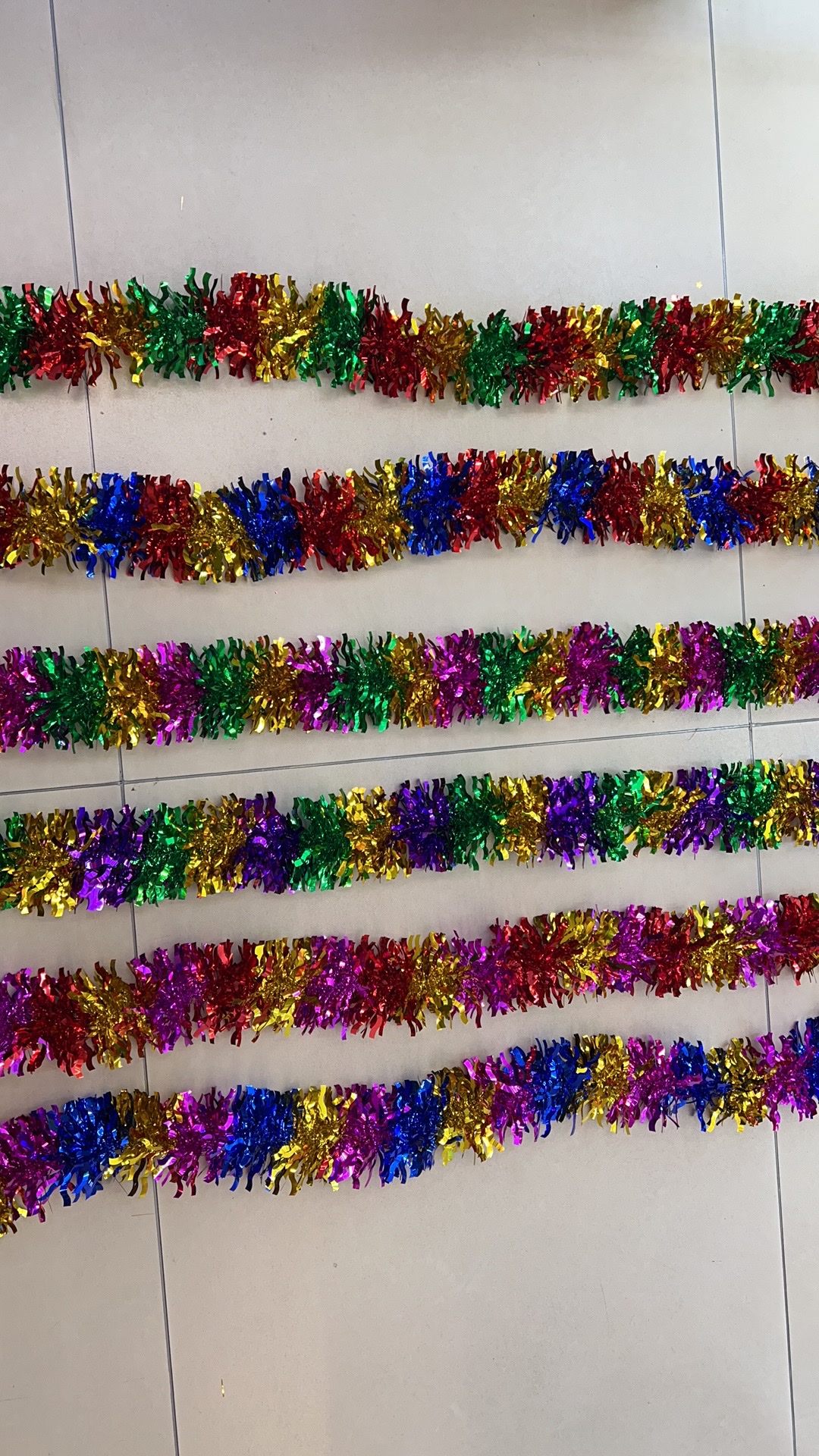 Multi-color curved knife color bars