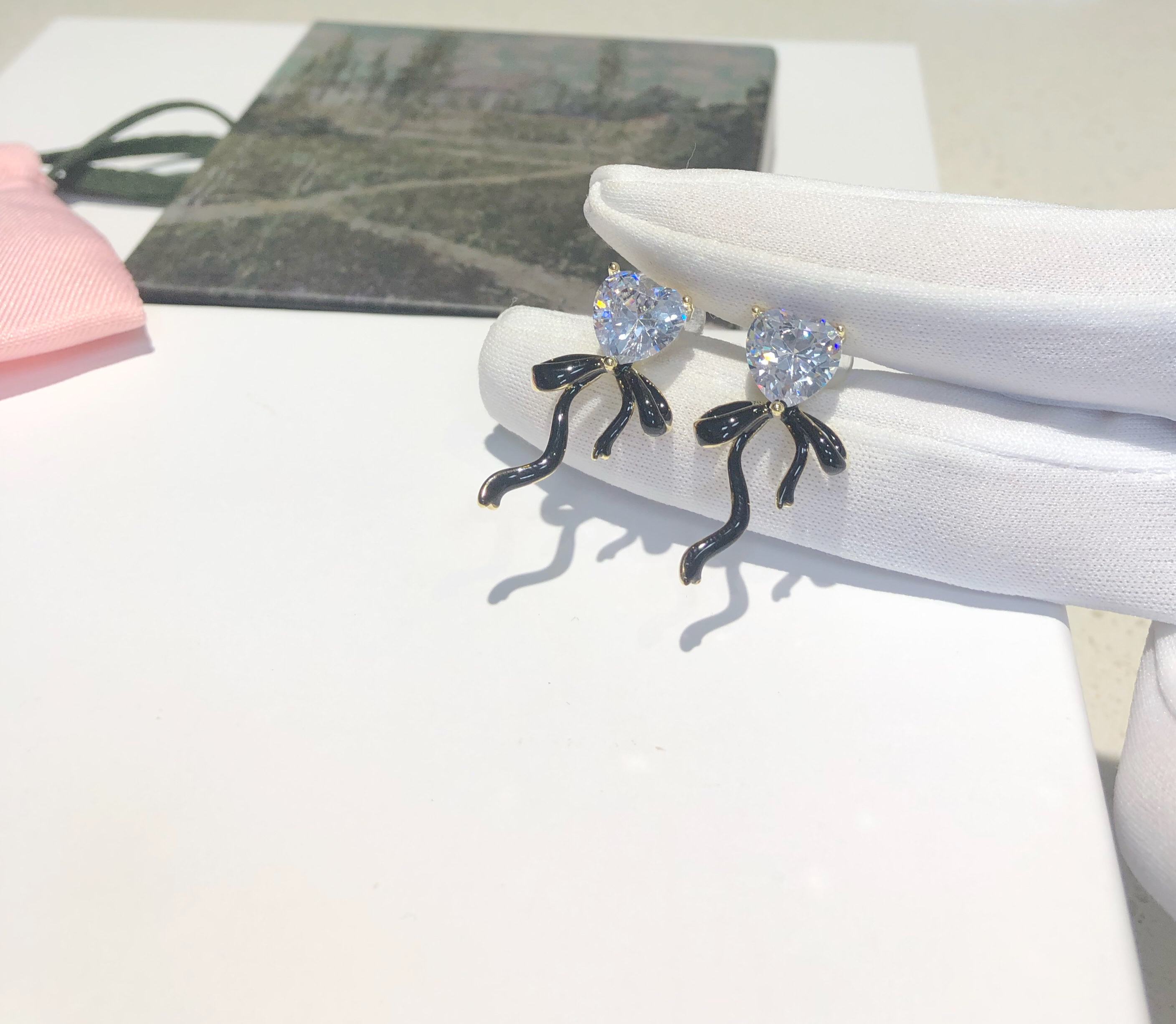 珐琅釉精致耳饰 优雅耳钉 女士时尚首饰 简约大方耳环耳饰