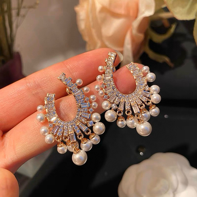 秀美一族欧美几何形耳环S925银针微镶锆石闪亮珍珠流苏耳钉耳饰条码价121饰品详情图5