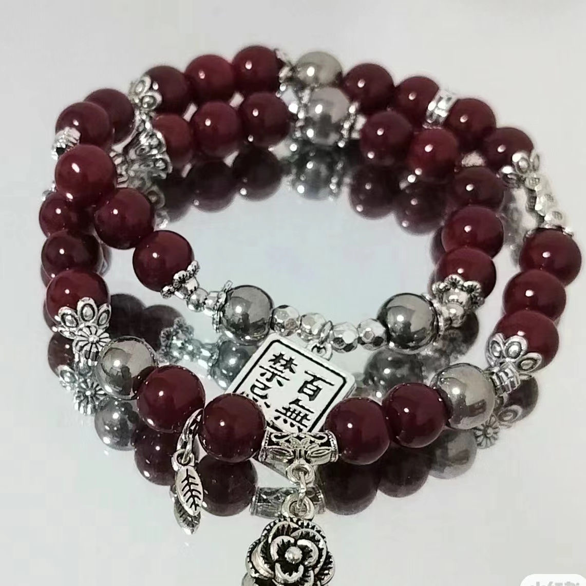 Ancient silver pendants, bracelets, necklaces, pendants, pendants, handcrafted DIY jewelry accessories, jewelry accessories details Picture
