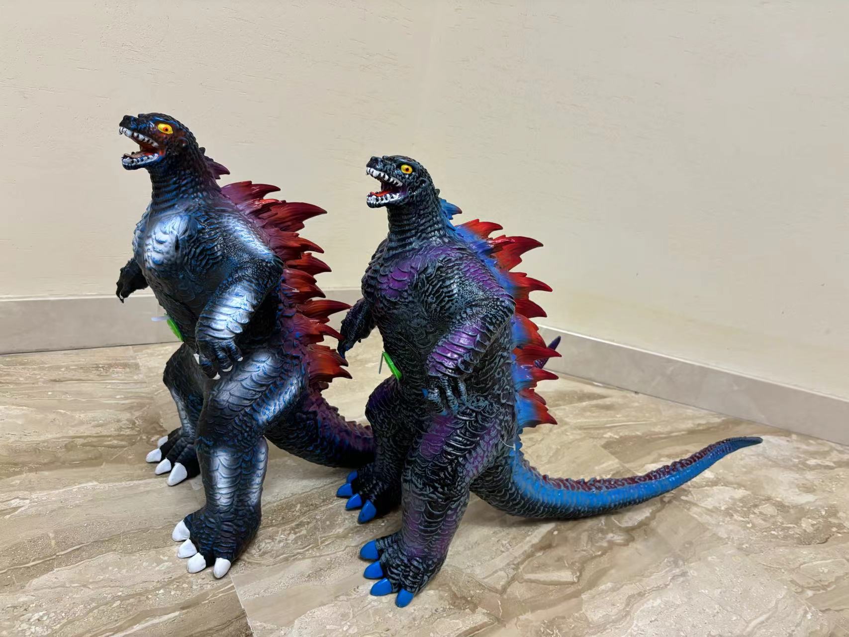 欧胤玩具  发声哥斯拉  创意模型玩具