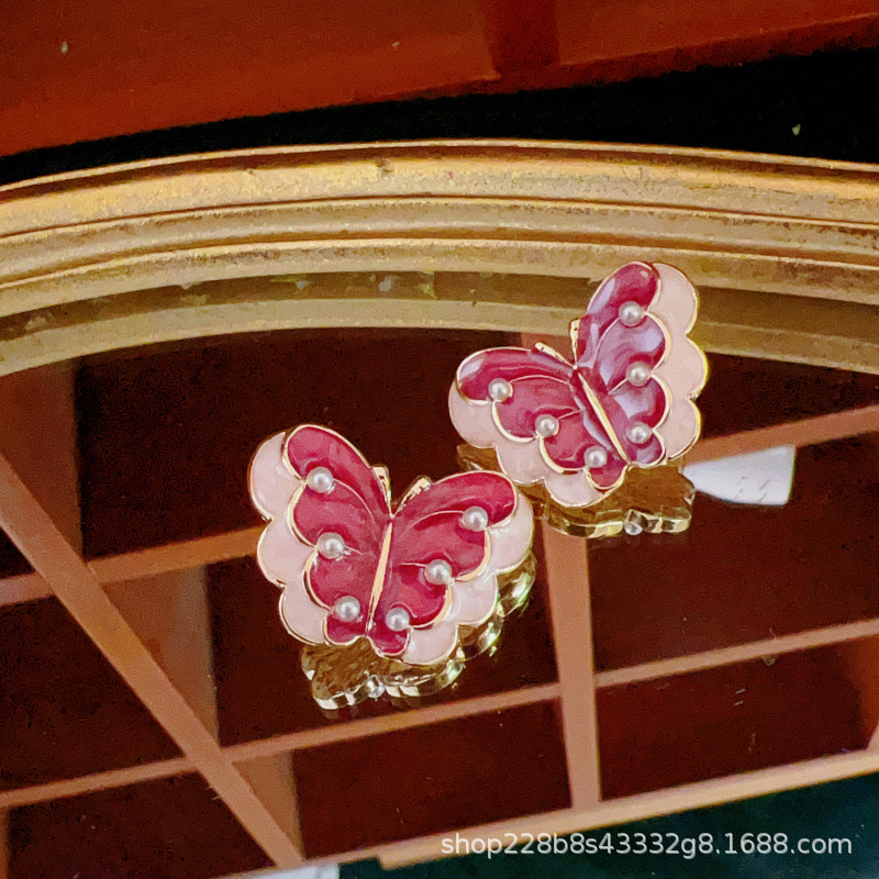 Qingdao Honggang Handicrafts Butterfly 925 Silver Needle Stud Earrings Pearl Small, elegant, French, versatile, cute and fresh earrings and Earrings Accessories detail image 5