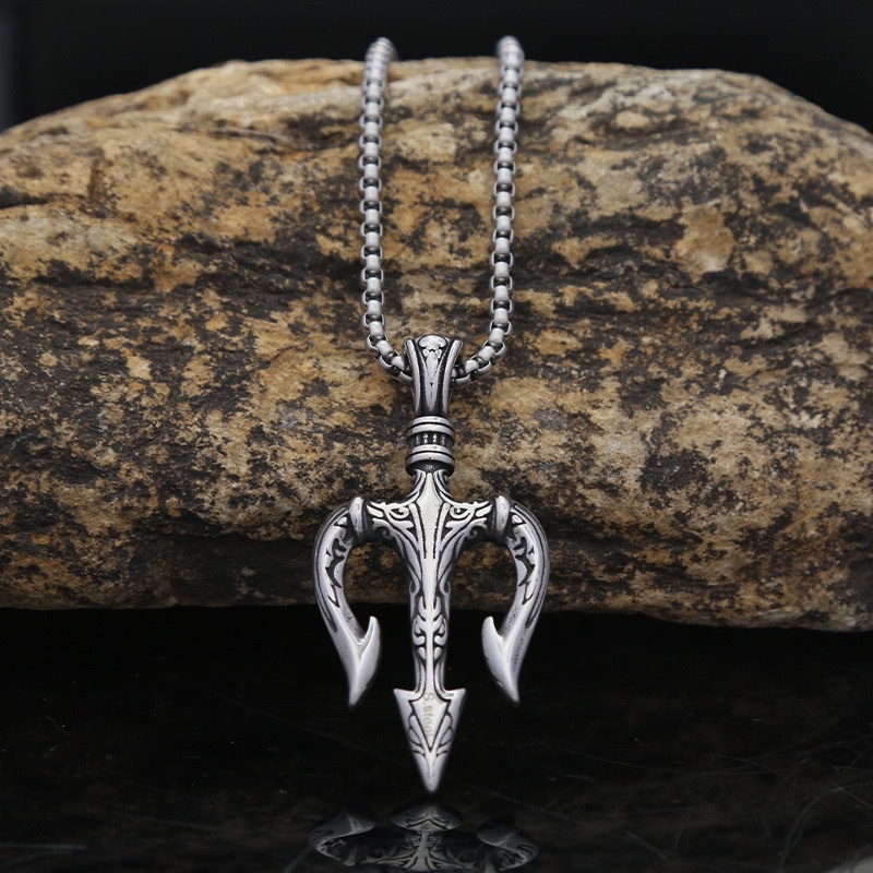 Personalized retro Aquaman Trident, European and American God of War fork men's titanium steel pendant necklace, stainless steel pendant Specification image