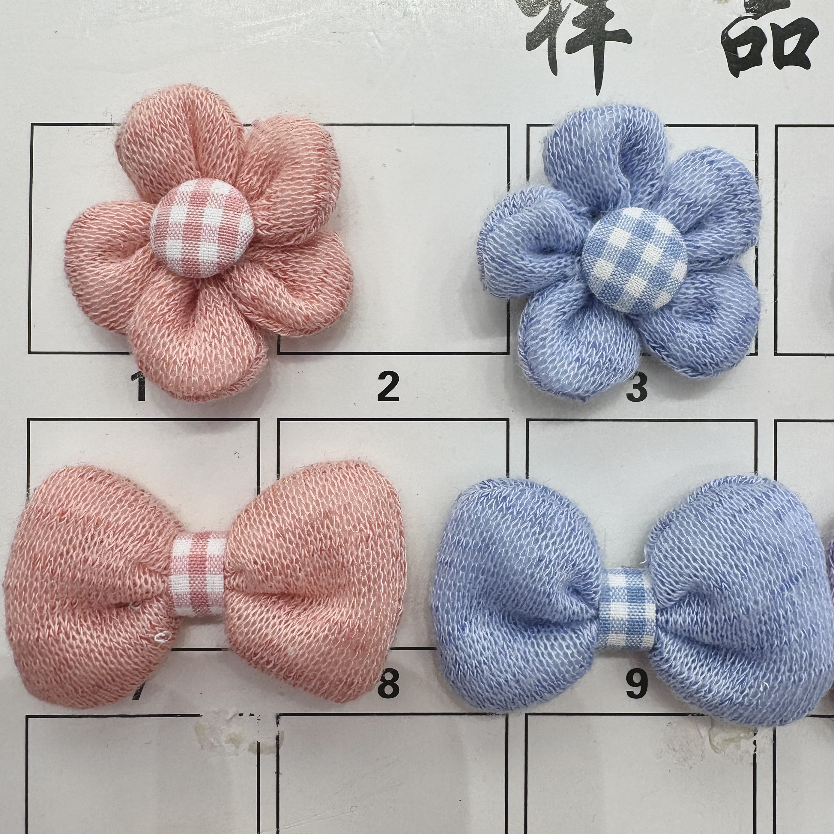 秋冬毛线针织五瓣花格子小花4.5公分小结5公分饰品配件产品图