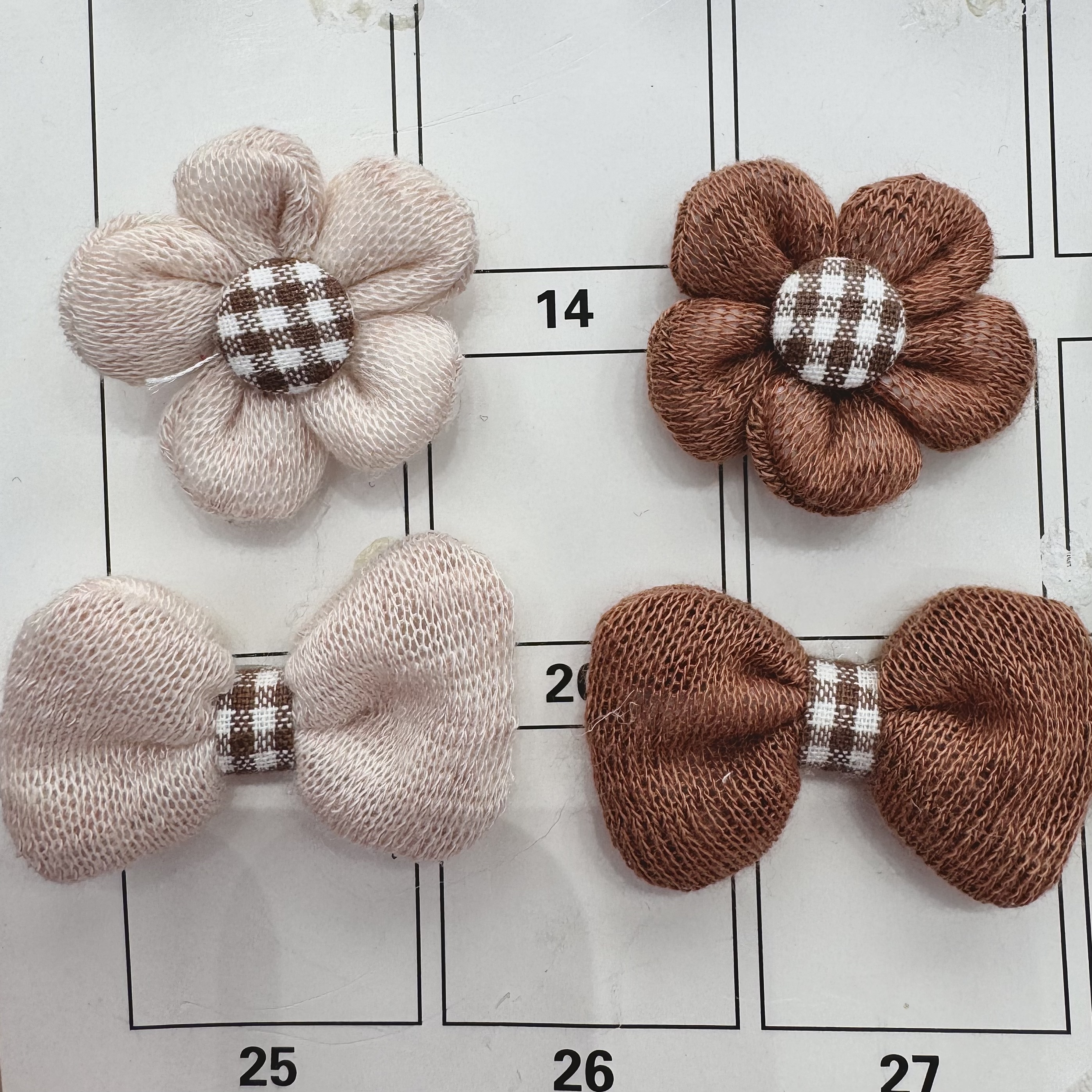 秋冬毛线针织五瓣花格子小花4.5公分小结5公分饰品配件详情图4