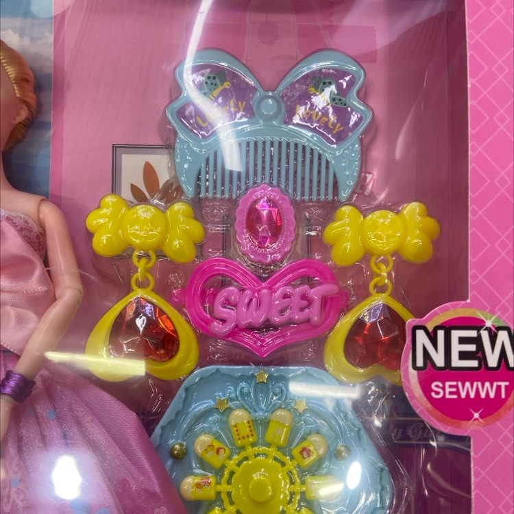 盒装中号娃娃详情图2