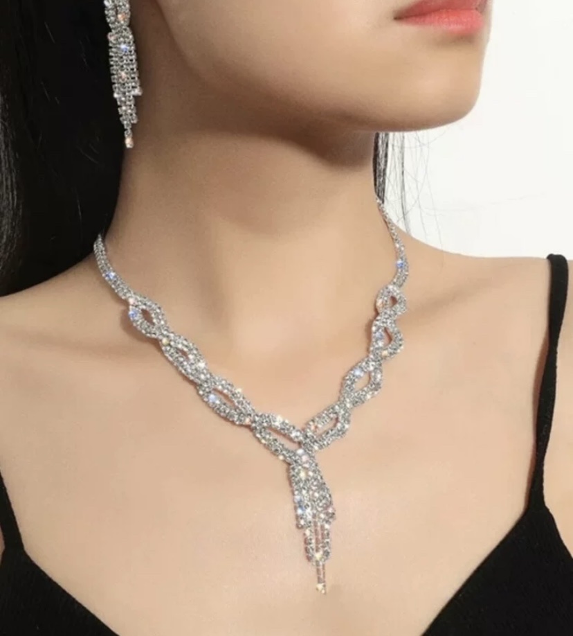 Full of diamond jewelry necklace Japan and South Korea fashion temperament European and American wedding dress 100 with luxury claw chain necklace jewelry necklace thumbnail