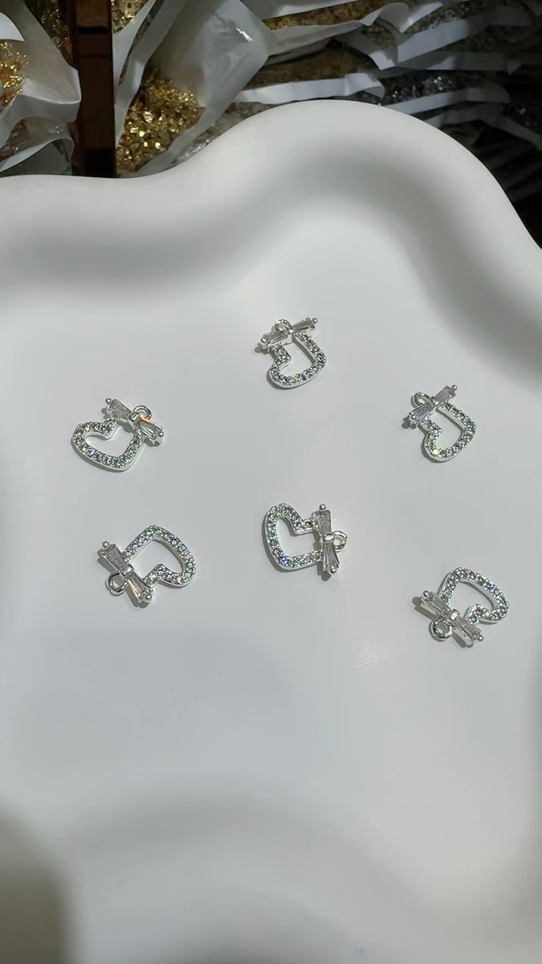 Copper-plated real gold, thick silver color retention zircon small Daisy single and double hanging flower pendants, diy handmade bracelet necklace accessories wholesale, diy jewelry accessories detail image 2