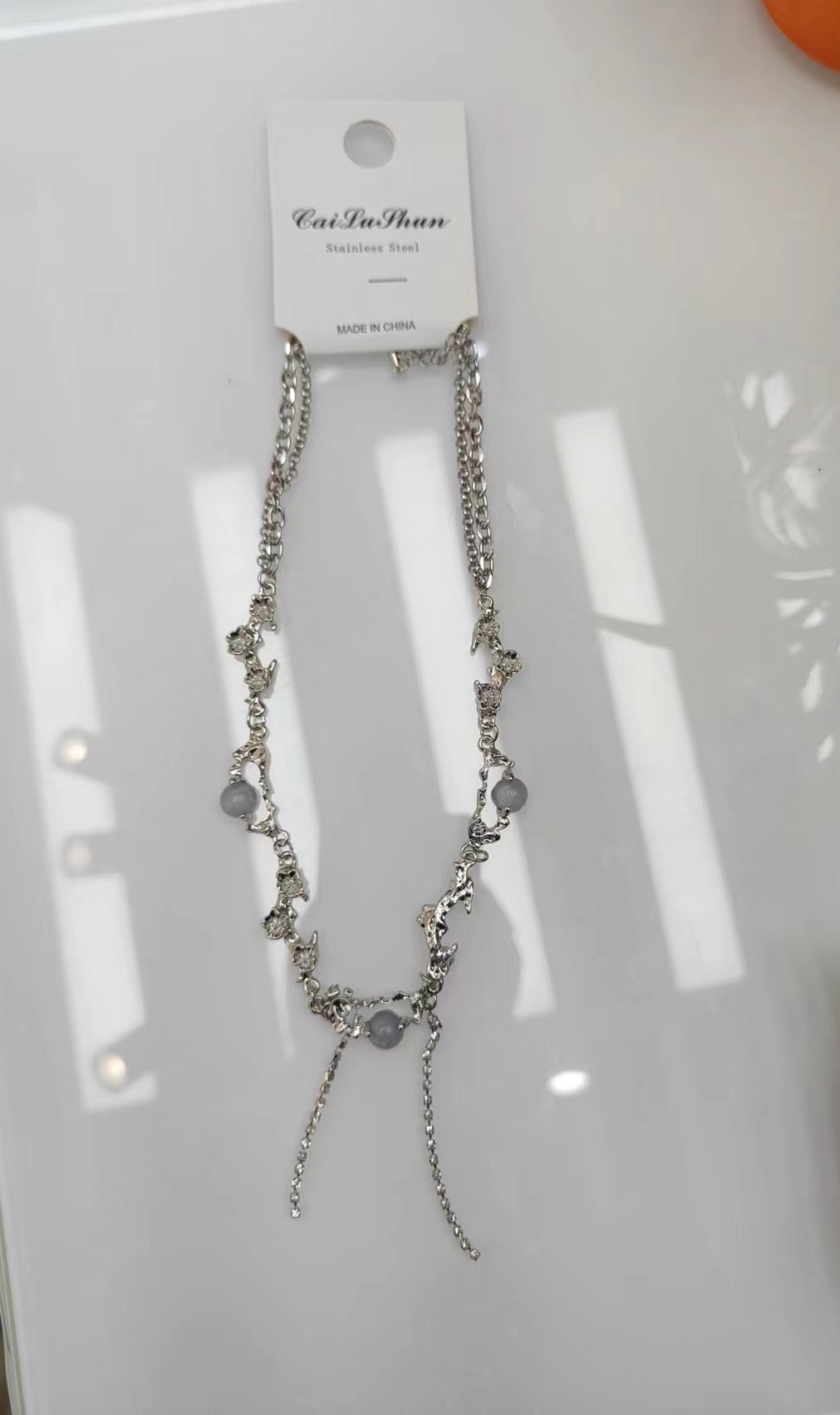 A new and popular, elegant, irregular stone diamond chain necklace for women with collarbones on Douyin details Picture