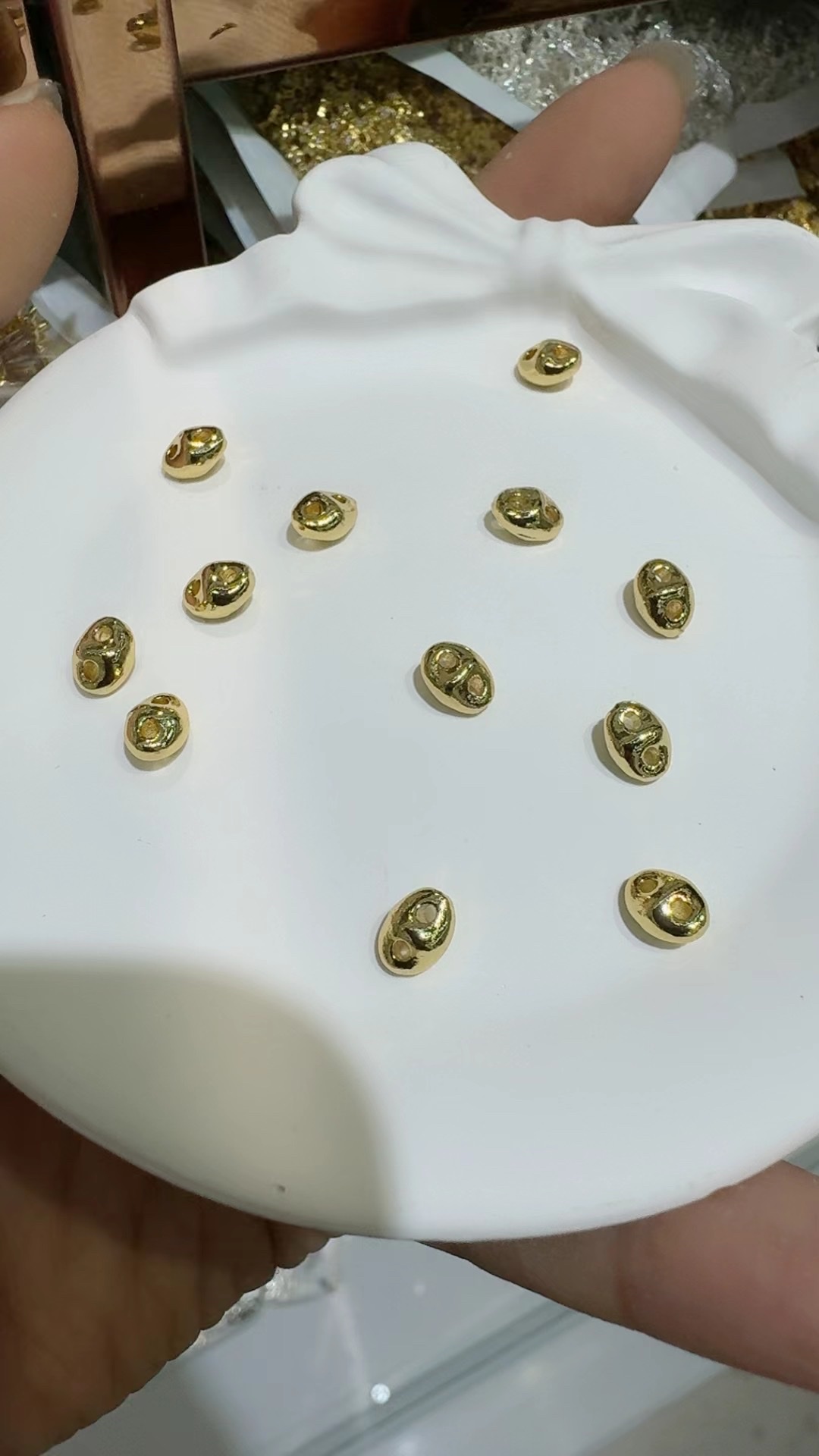 Color retention: 14K, 18k, thick silver planet beads, pig nose double-hole double-row spacer, DIY pearl bracelet jewelry, pearl material jewelry accessories, diy jewelry accessories