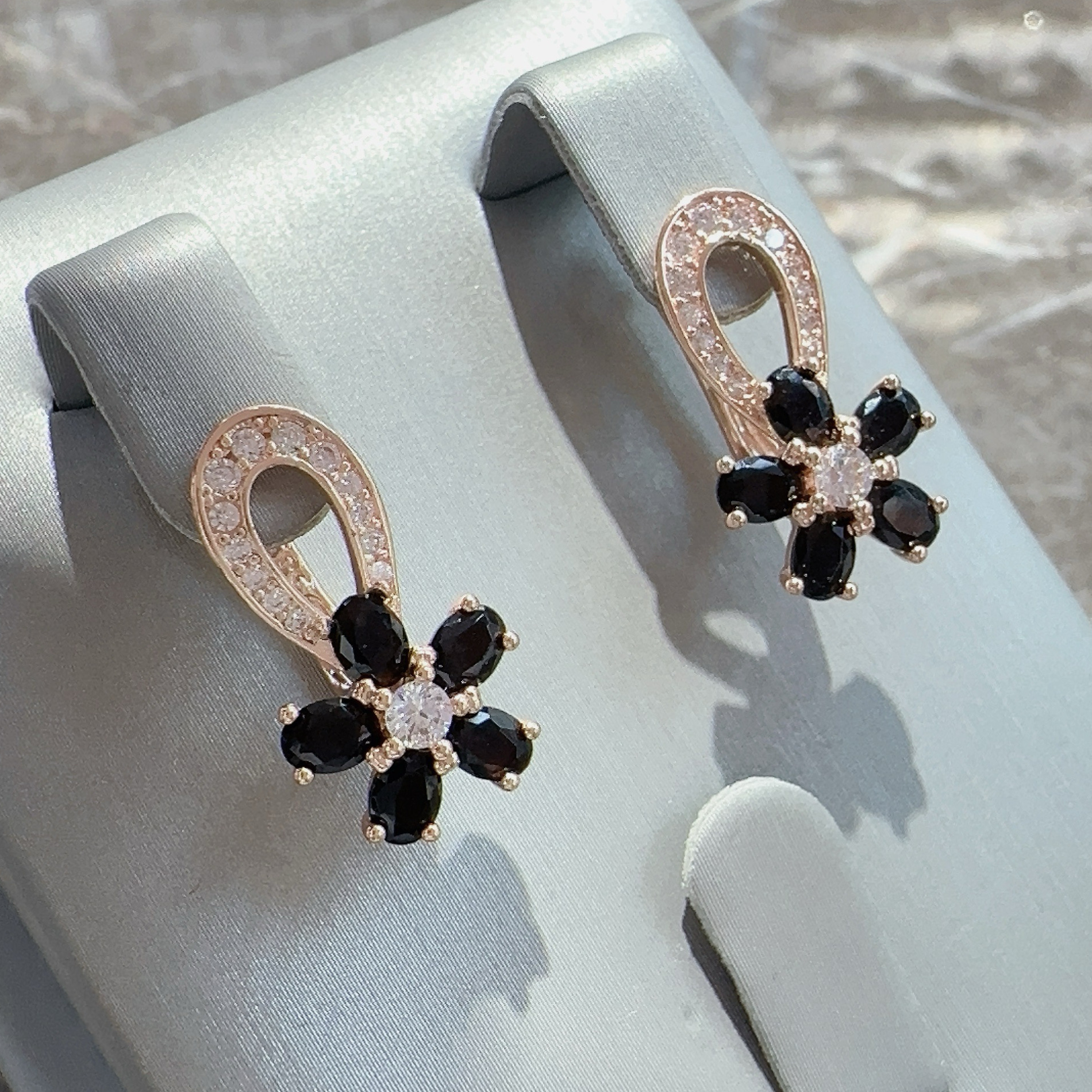 Gulkina新款耳环高档锆石耳饰独特花卉饰品紫金耳环 时尚女士新疆哈萨克斯坦首饰批发跨境电商货源详情图3