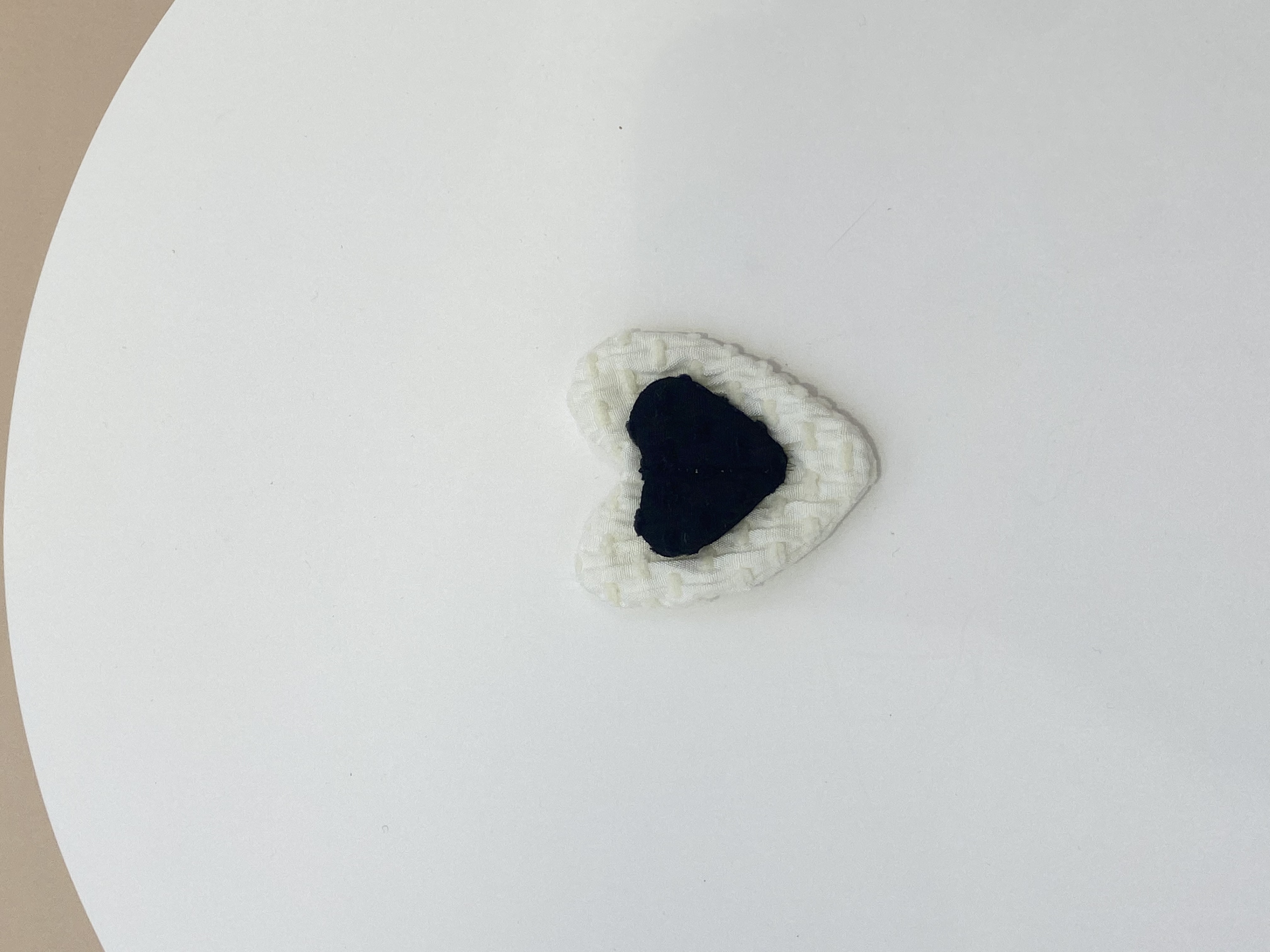 Cute accessories for clothes and hats, double-layered heart teak detail image 6