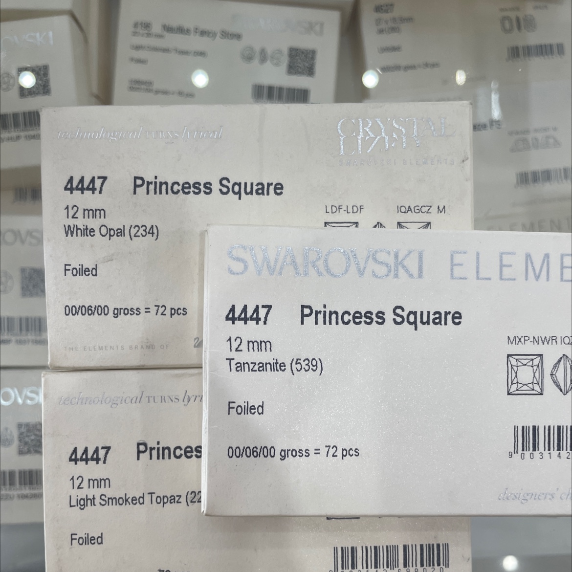 Special offer on Swarovski pointed-soled square 12mm Application Scenario