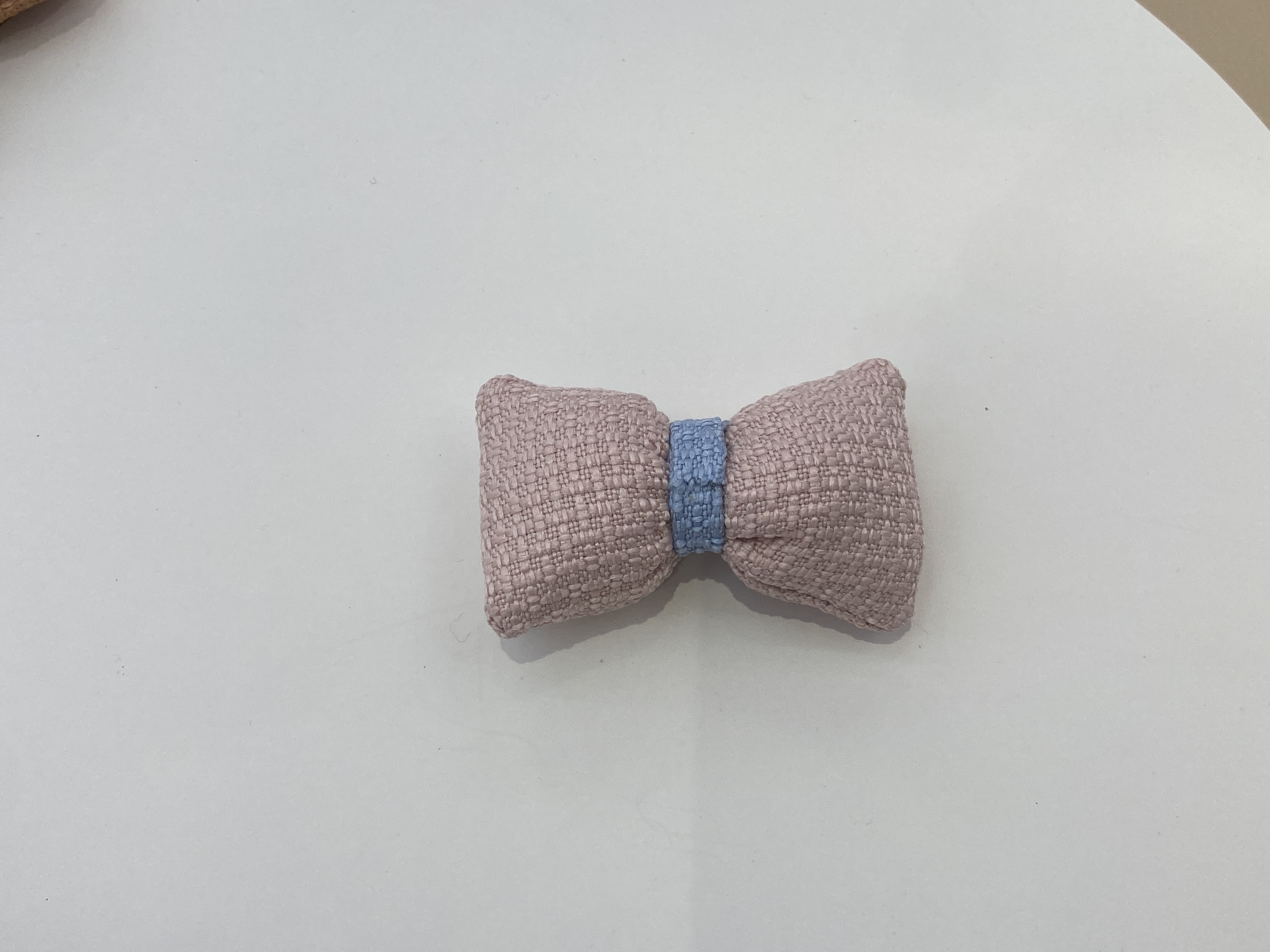 Hats, accessories, clothing accessories, small chanel-style pillows detail image 4