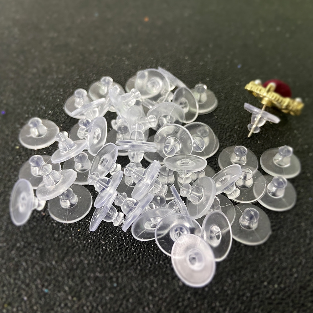 Plastic frisbee ear plugs: Insert plastic plugs at the back of the ear plugs Application Scenario
