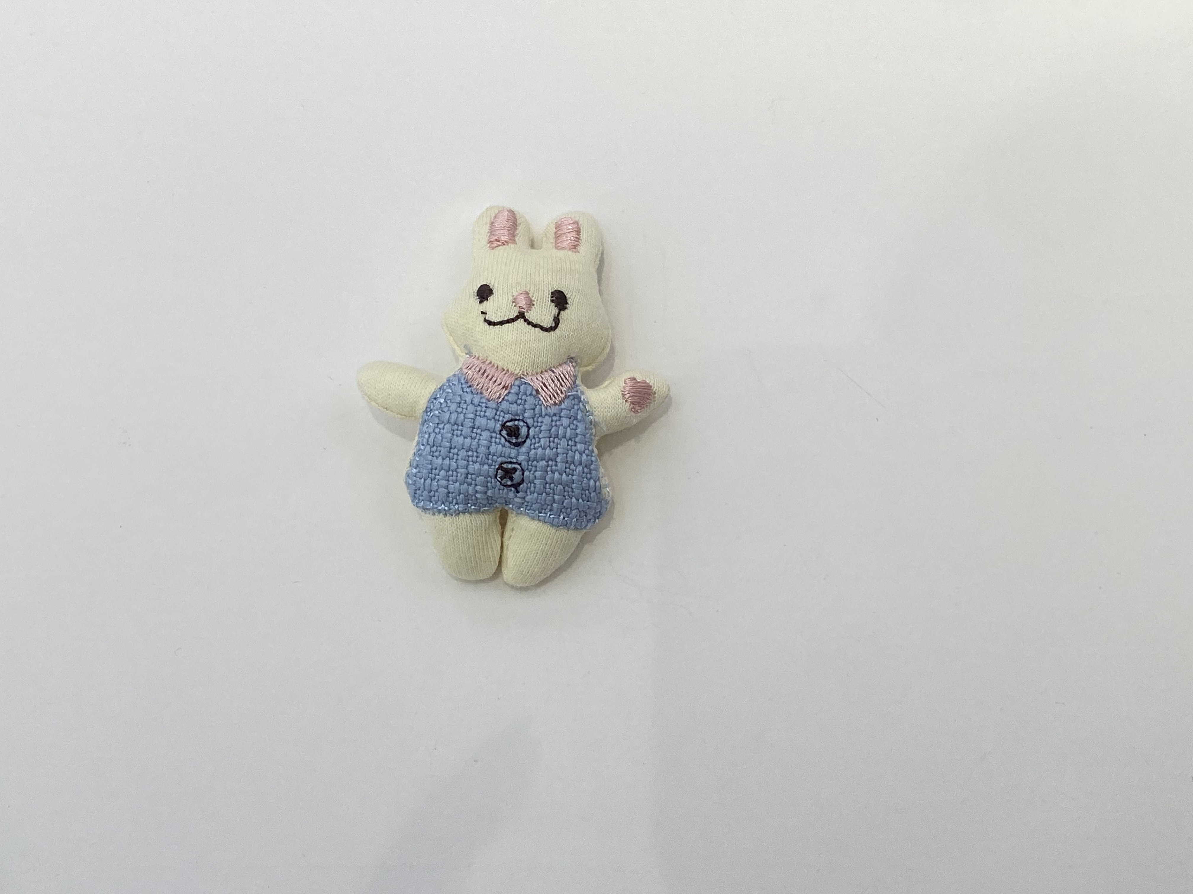Pendants, accessories, clothing accessories, cute all-body rabbits Specification image