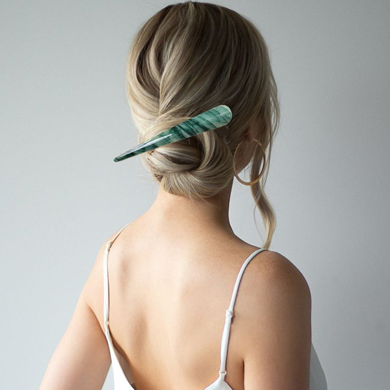 Acrylic horn clips, hair clips, hair accessories, grab clips, creative accessories, shark clips details Picture