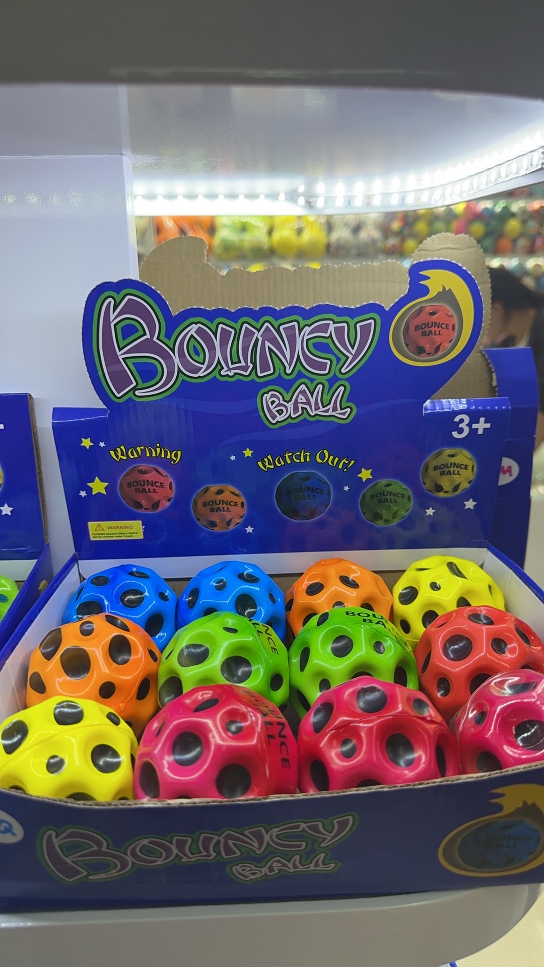 厂家直销爆款各尺寸高弹洞洞球纯色迷彩玛卡龙色系解压玩具