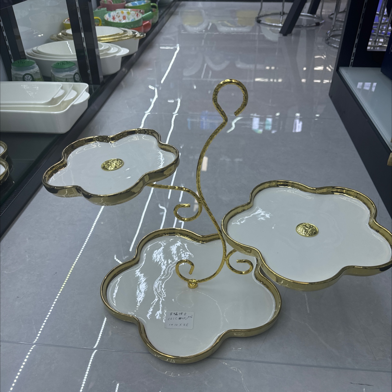 陶瓷盘/密胺/不锈钢盘子/盘子碗/铁盆产品图