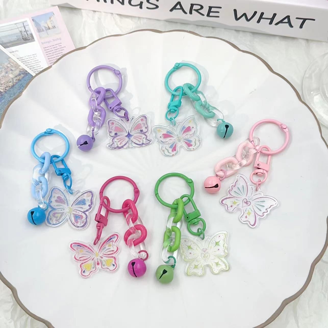 创意蝴蝶铃铛钥匙扣挂件小清新彩色亚克力链钥匙扣挂件