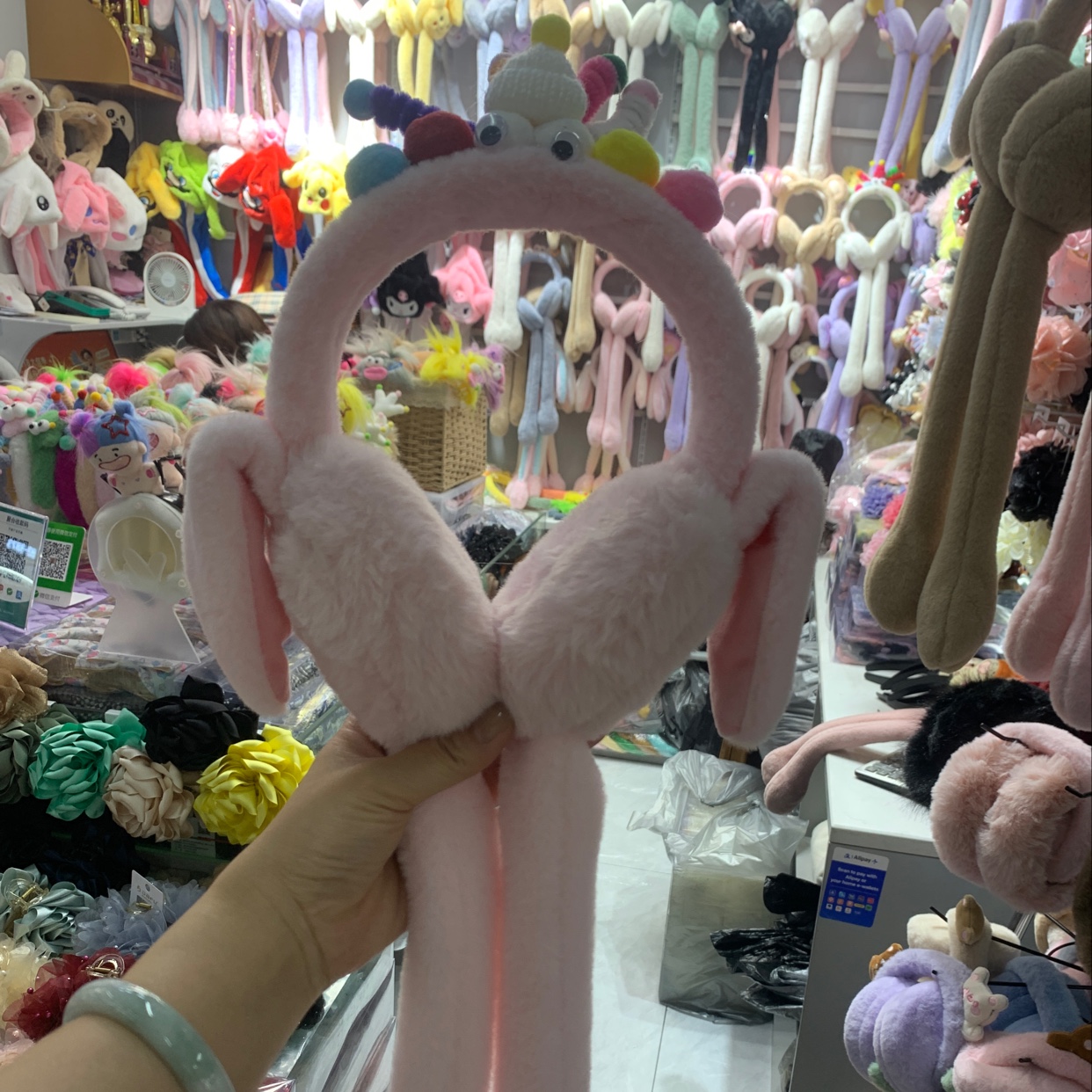 Ugly Version Of Earmuffs With Air Bags Cute Earmuffs With Sound Ears That Move, Fun And Warm Application Scenario