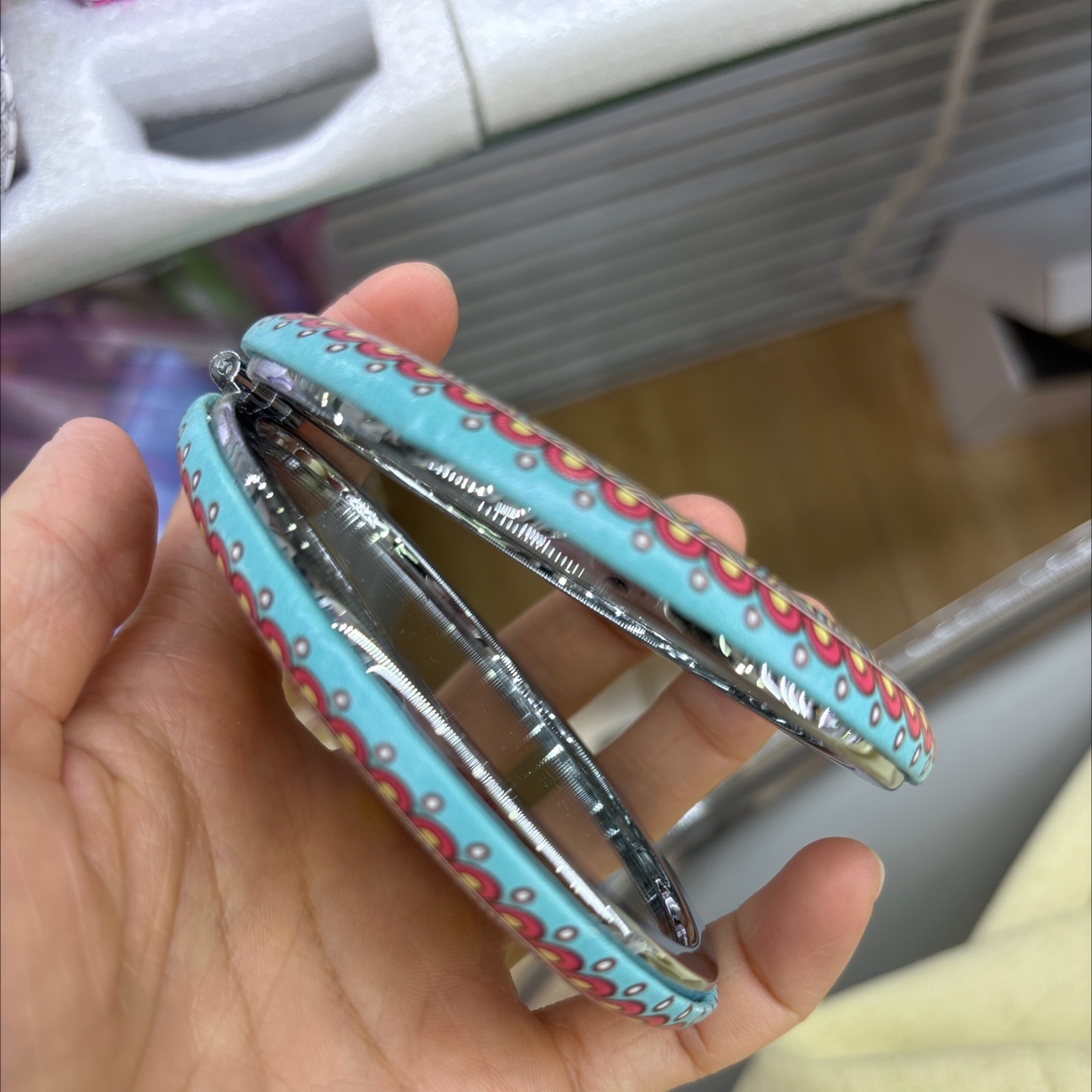 民族风化妆镜迷你化妆镜小可爱PU化妆镜随身便携简约美容小镜子折叠创意迷你双面圆补妆小镜子迷你手持翻盖折叠方形简约卡通随身详情图16