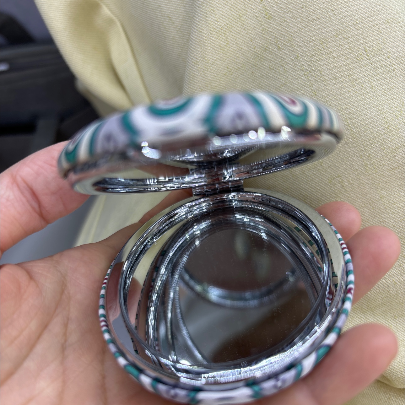 Ethnic-style makeup mirror, mini makeup mirror, oval makeup mirror, touch-up small mirror, mini handheld flip cover, folding square, simple cartoon, portable pocket makeup mirror, double-sided detail image 9