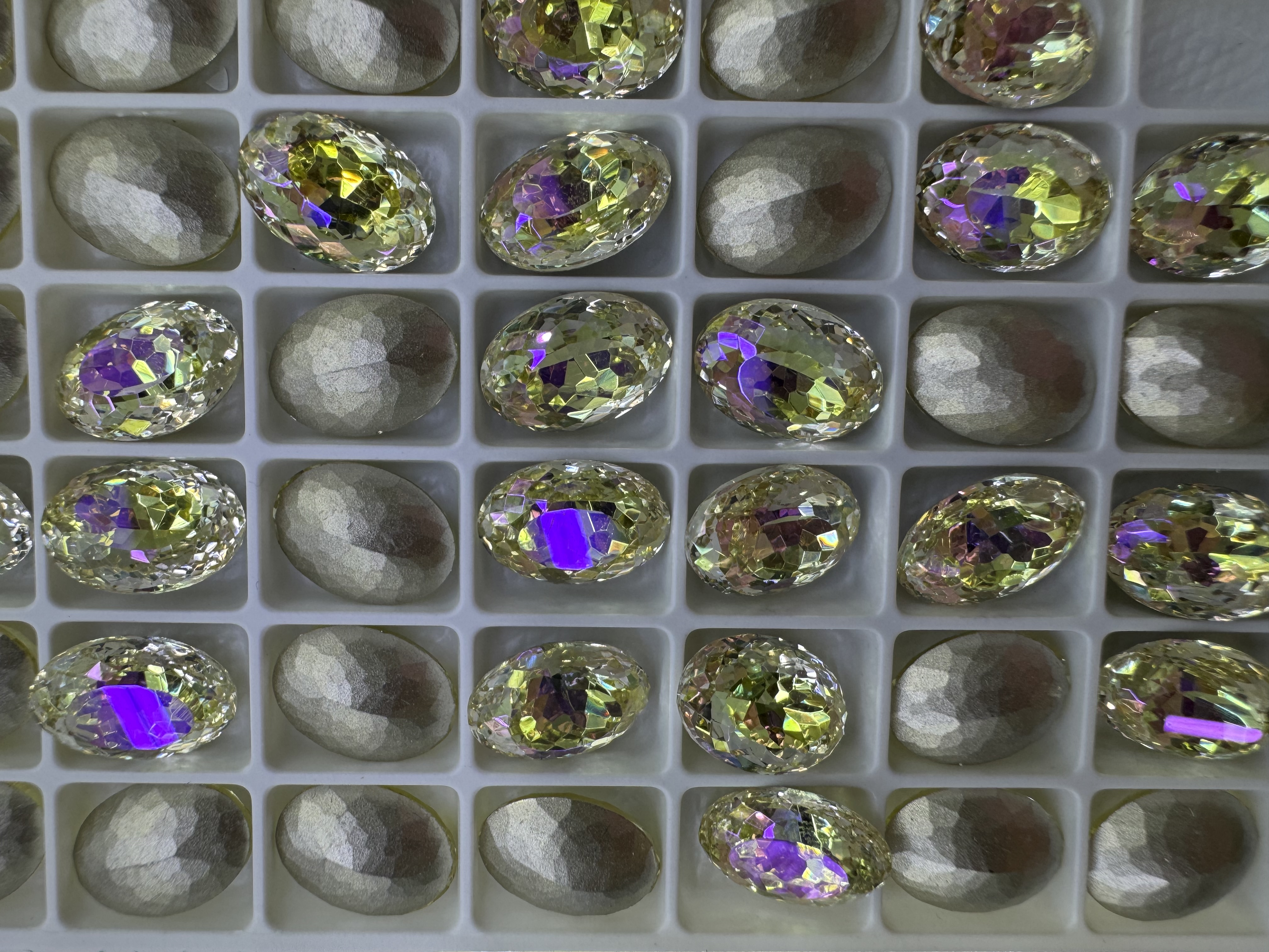 鸟巢切鸽子蛋美甲钻饰品， DIY饰品配件 创意玻璃配件 玻璃水晶饰品元素 精美耐用 配件玻璃水晶手工制作专用详情图3