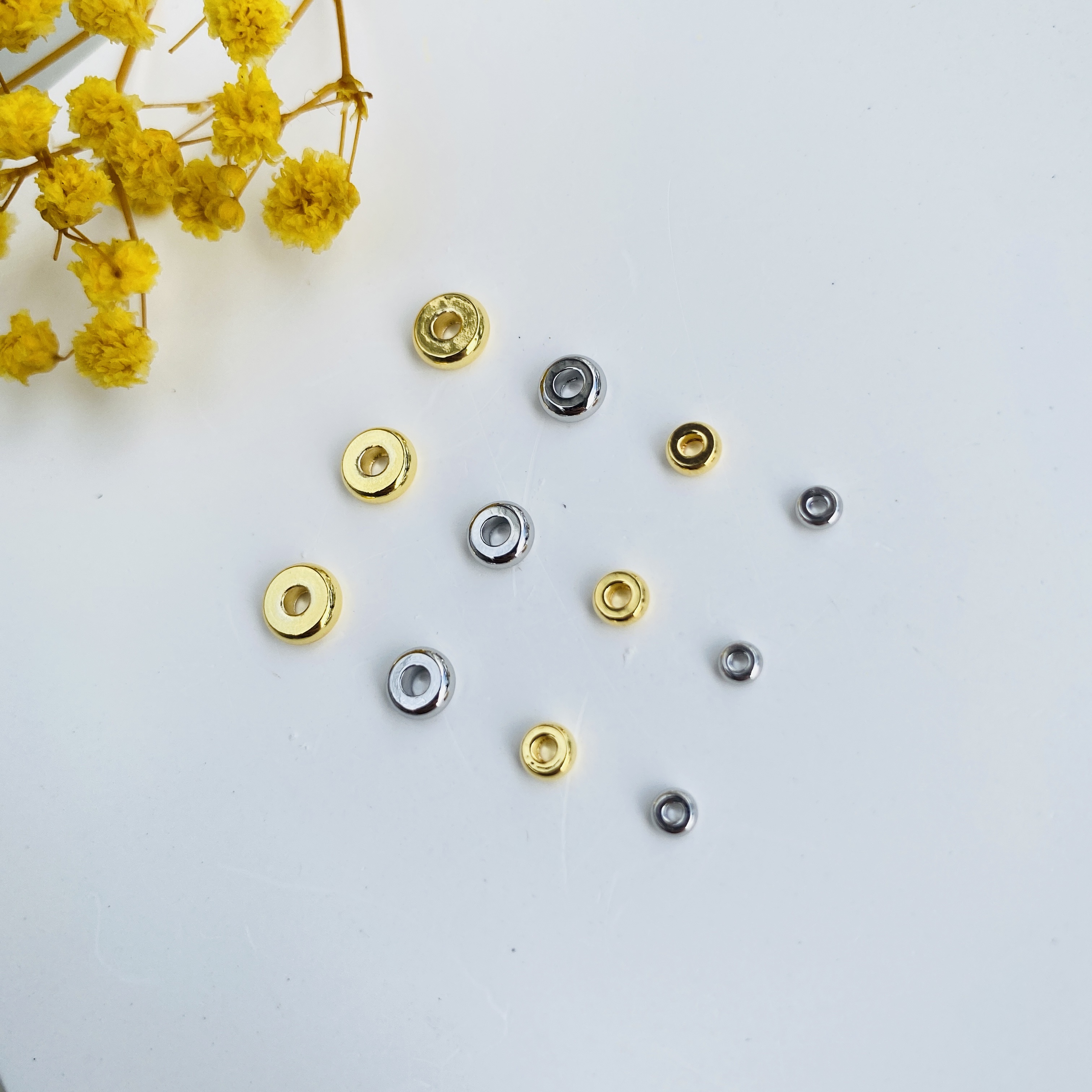 Donut smooth spacers 2mm, 3mm, 4mm, 5mm, 6mm, 8mm, 10mm copper-plated 18K Application Scenario