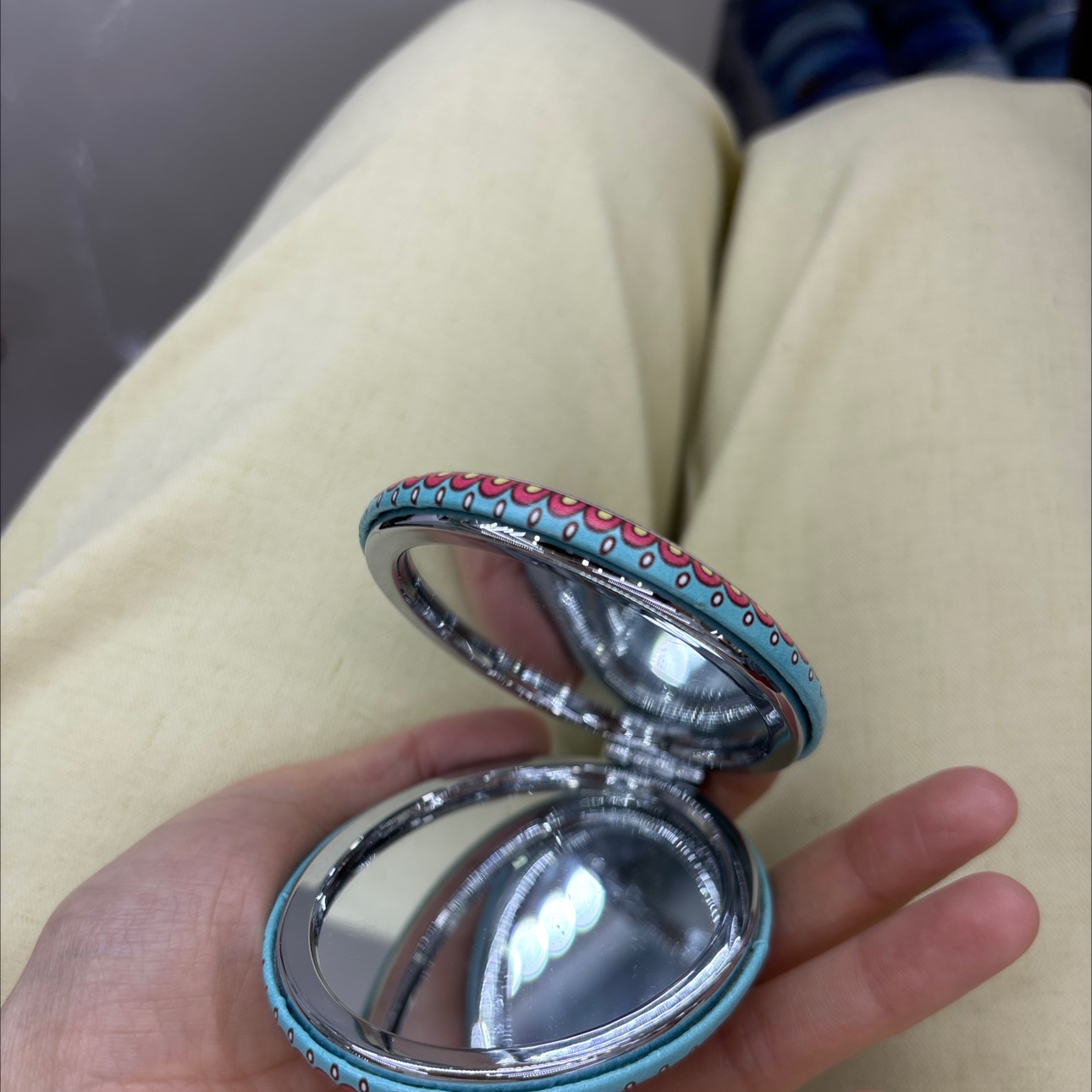 Bread mirror, makeup mirror, ethnic style oval makeup mirror series display box, cute PU makeup mirror, portable and simple beauty small mirror, folding creative mini double-sided round touch-up makeup small mirror, mini handheld flip cover folding detail image 9