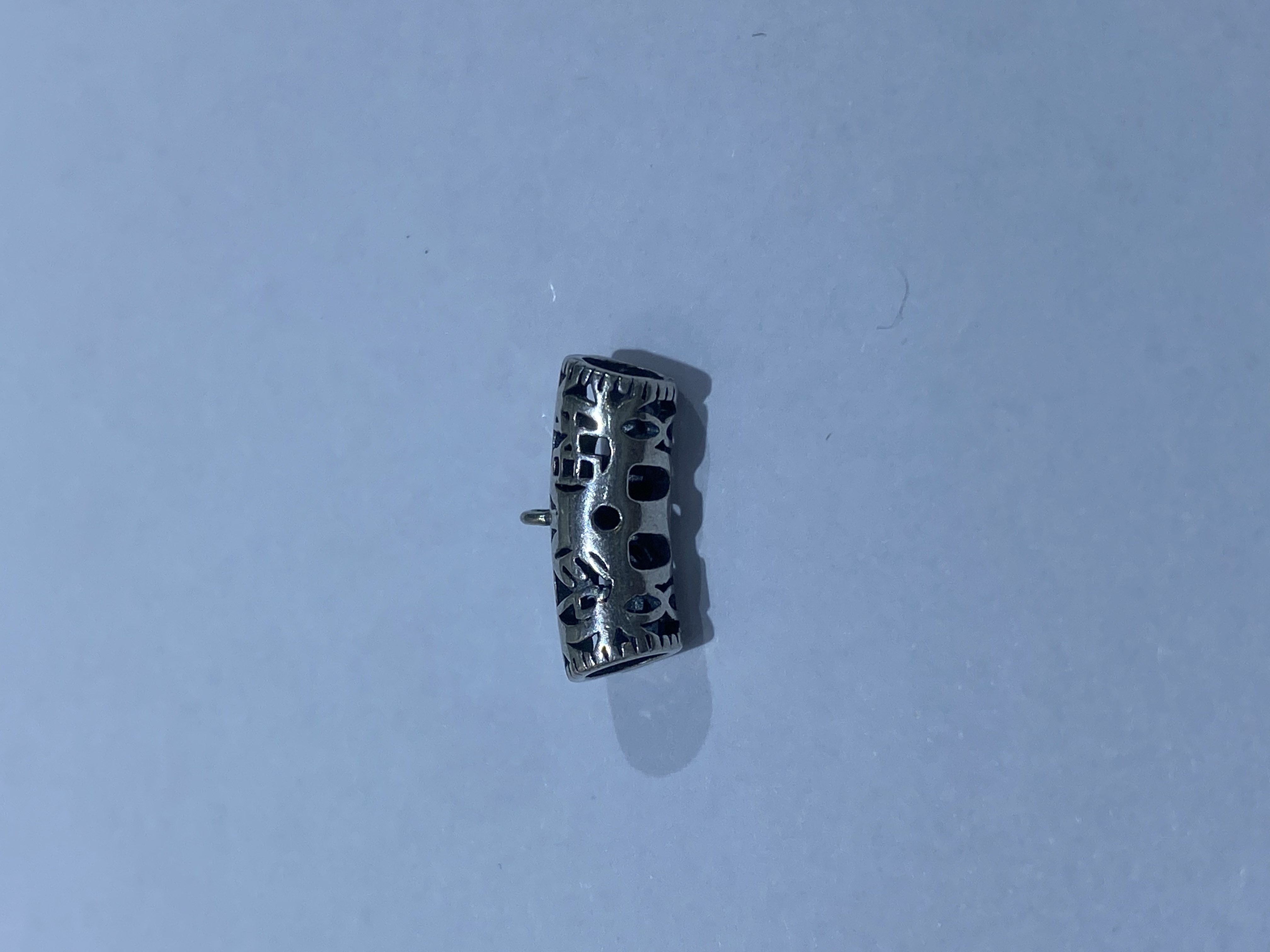 单吊弧形镂空柱