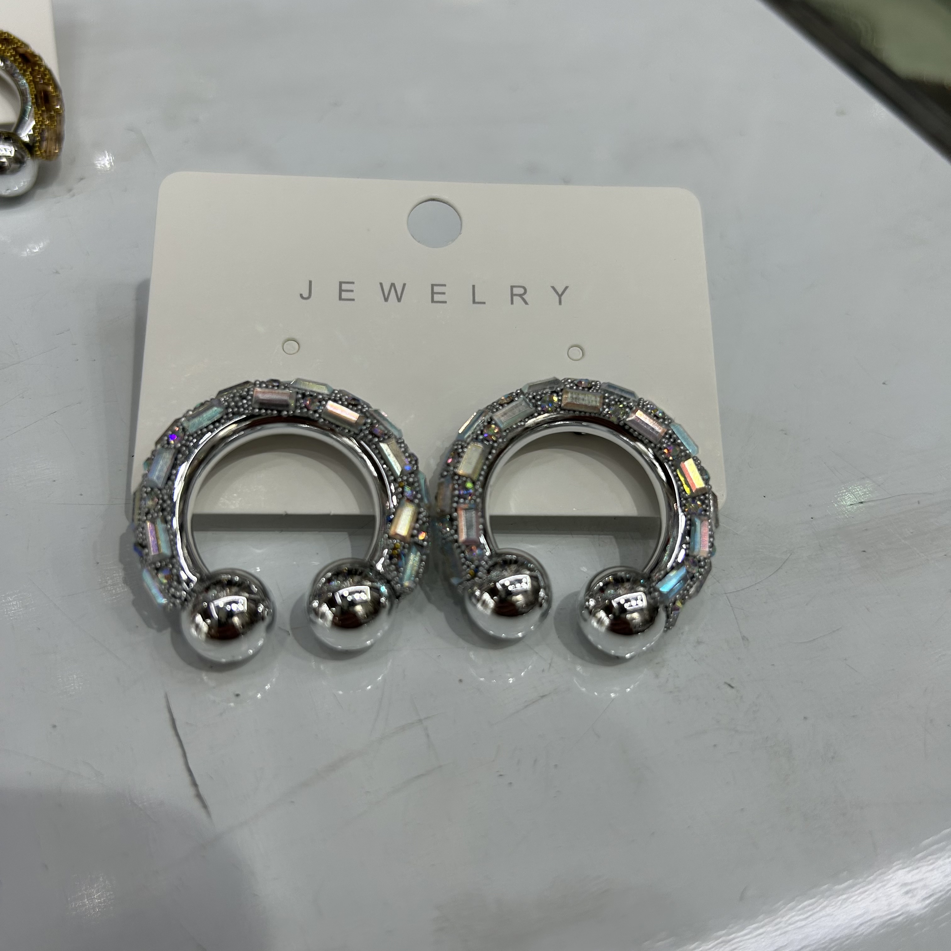 流行耳环 钻饰耳环详情图3