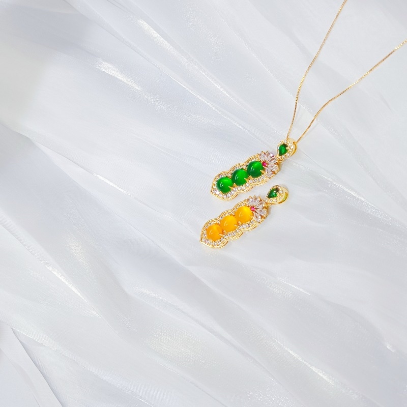 18k金保色四季豆吊坠项托镶嵌天然玉髓福豆吊坠微镶锆石满钻空托详情图5